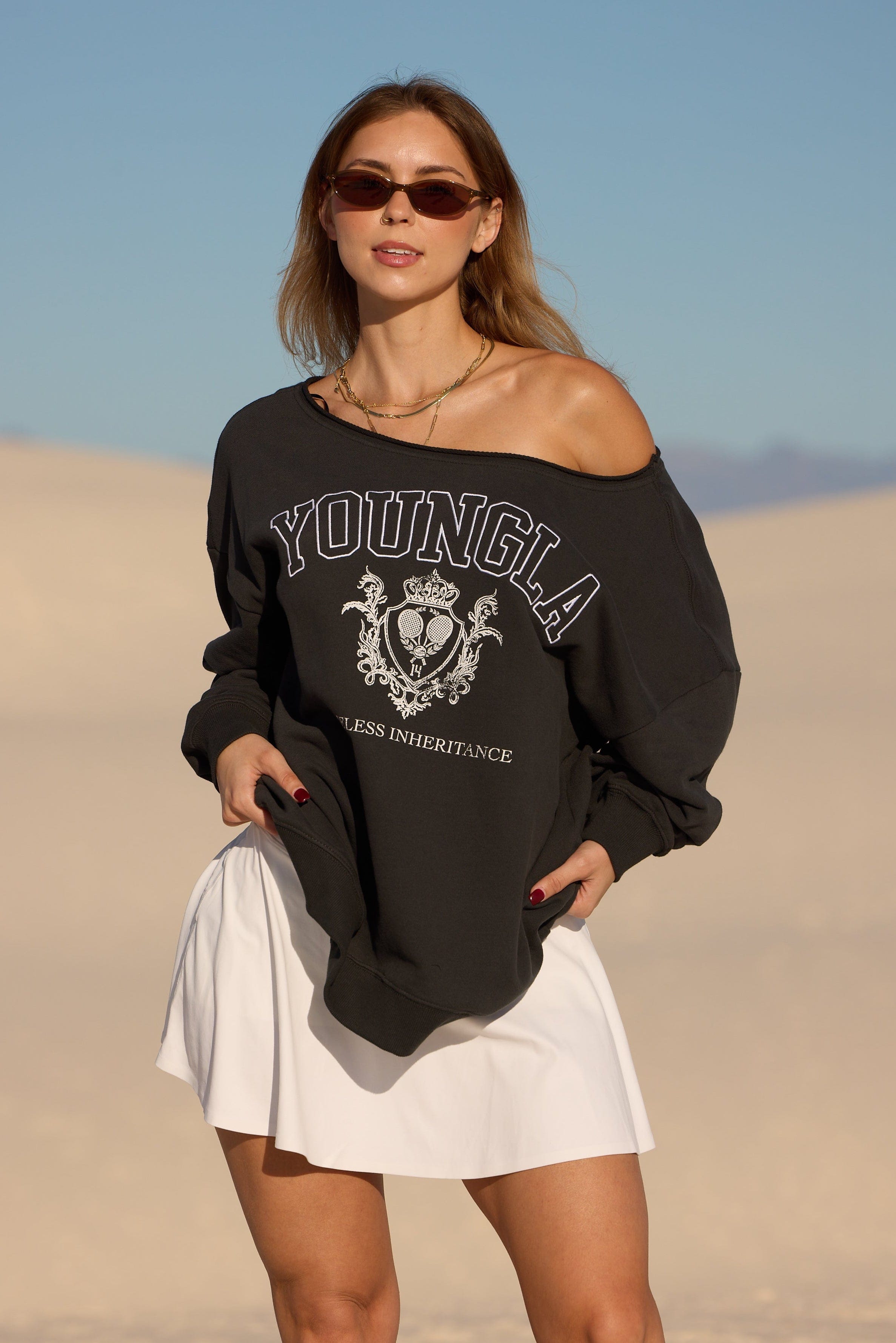 W5158 - Off-shoulder Pullover