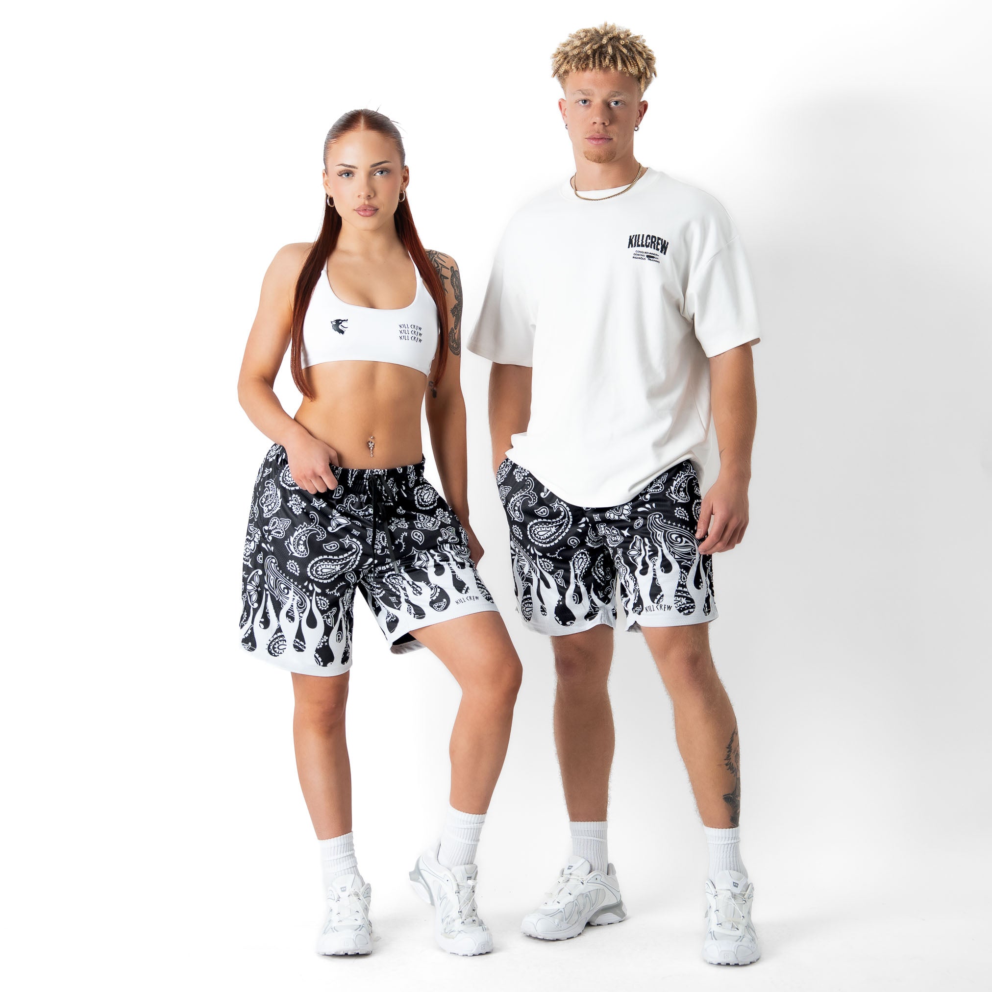 RELAXED CUT SHORTS BANDANA FLAME - BLACK / WHITE