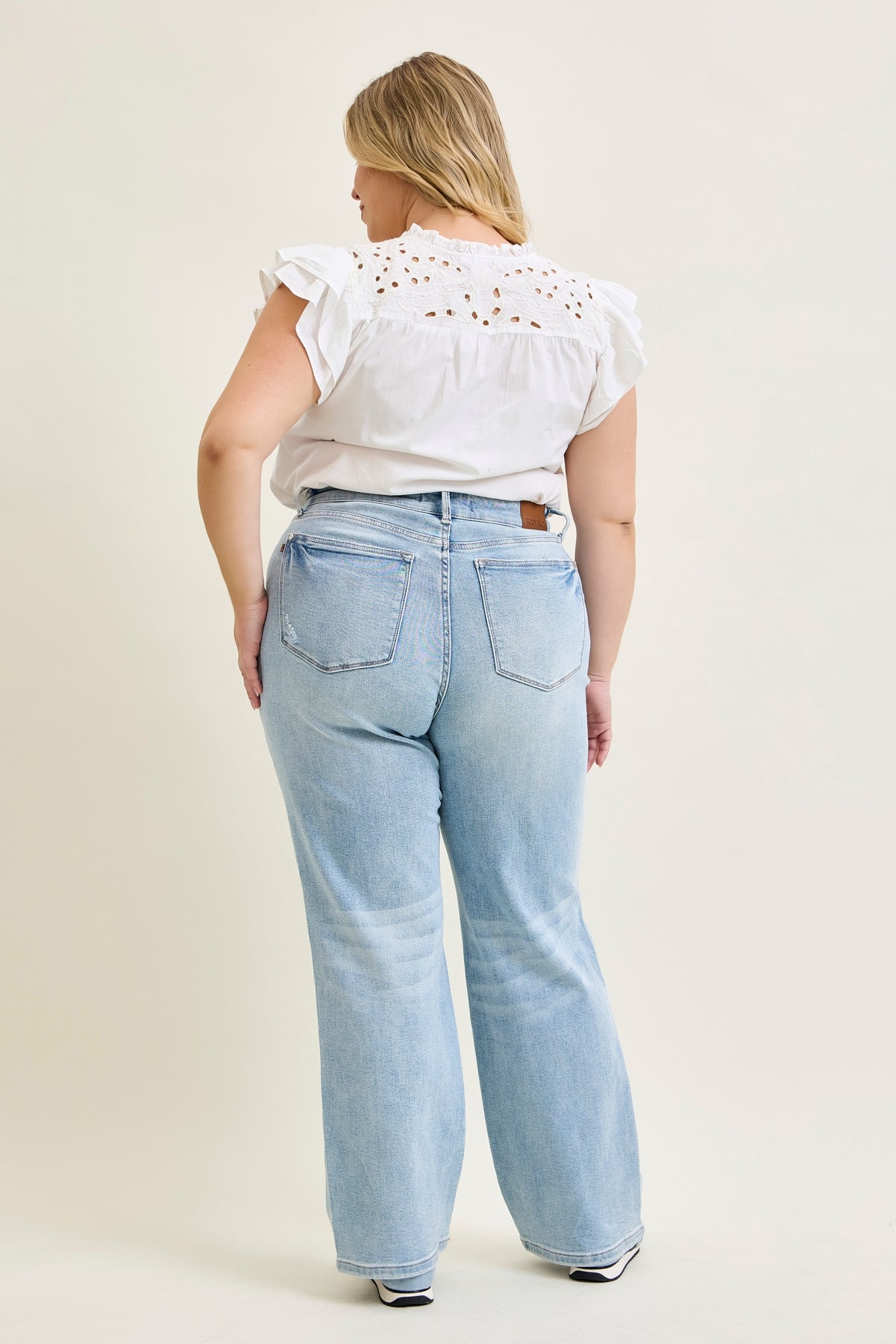 Laurel High Rise Rigid Magic 90's Straight Jeans - PLUS