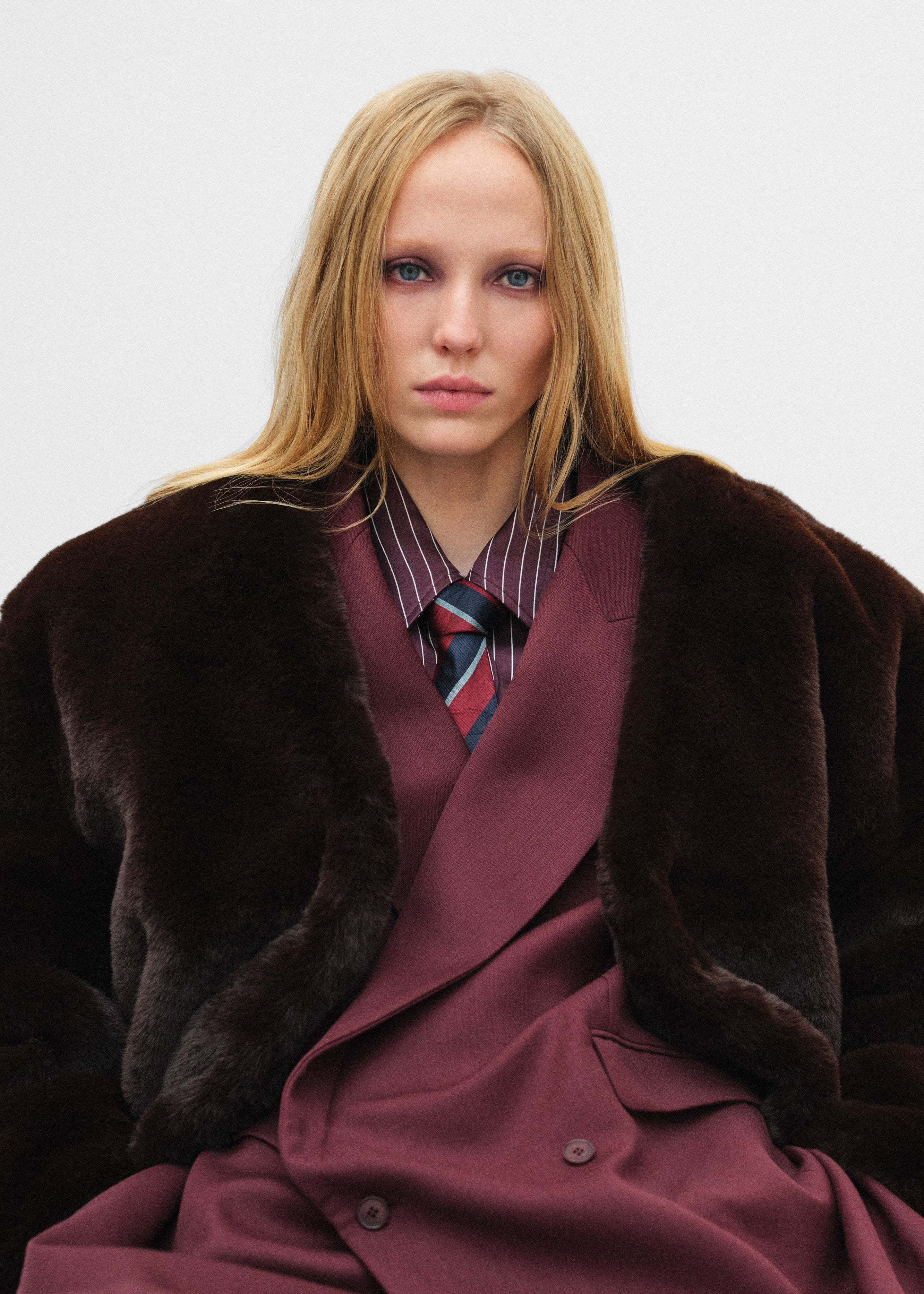 Monterey Structured Wool Blazer - Burgundy