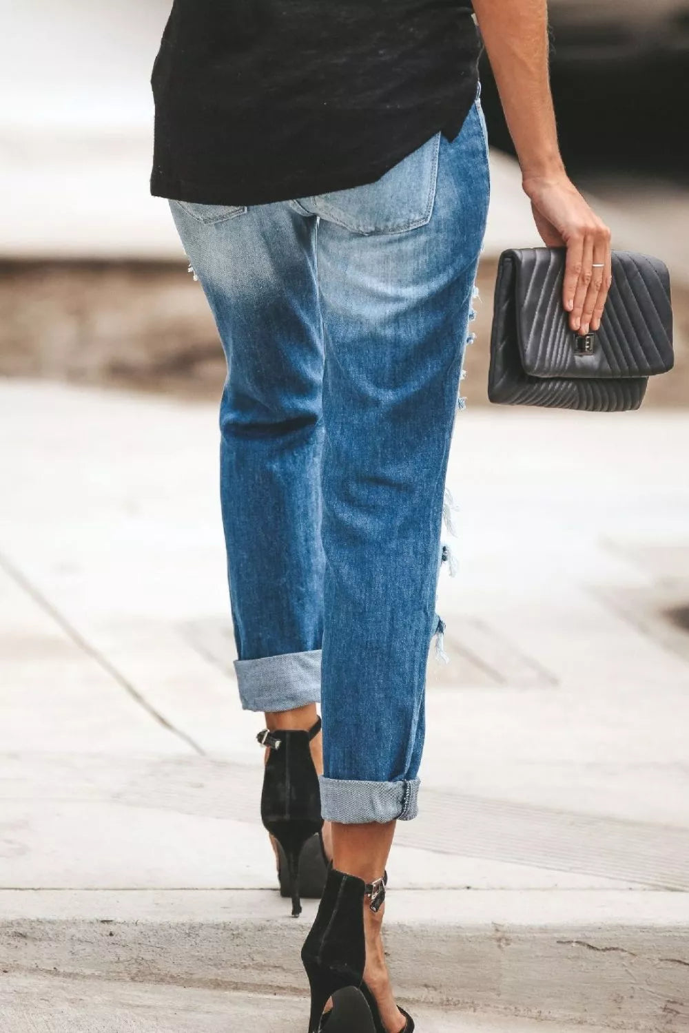 Distressed Straight Leg Jeans