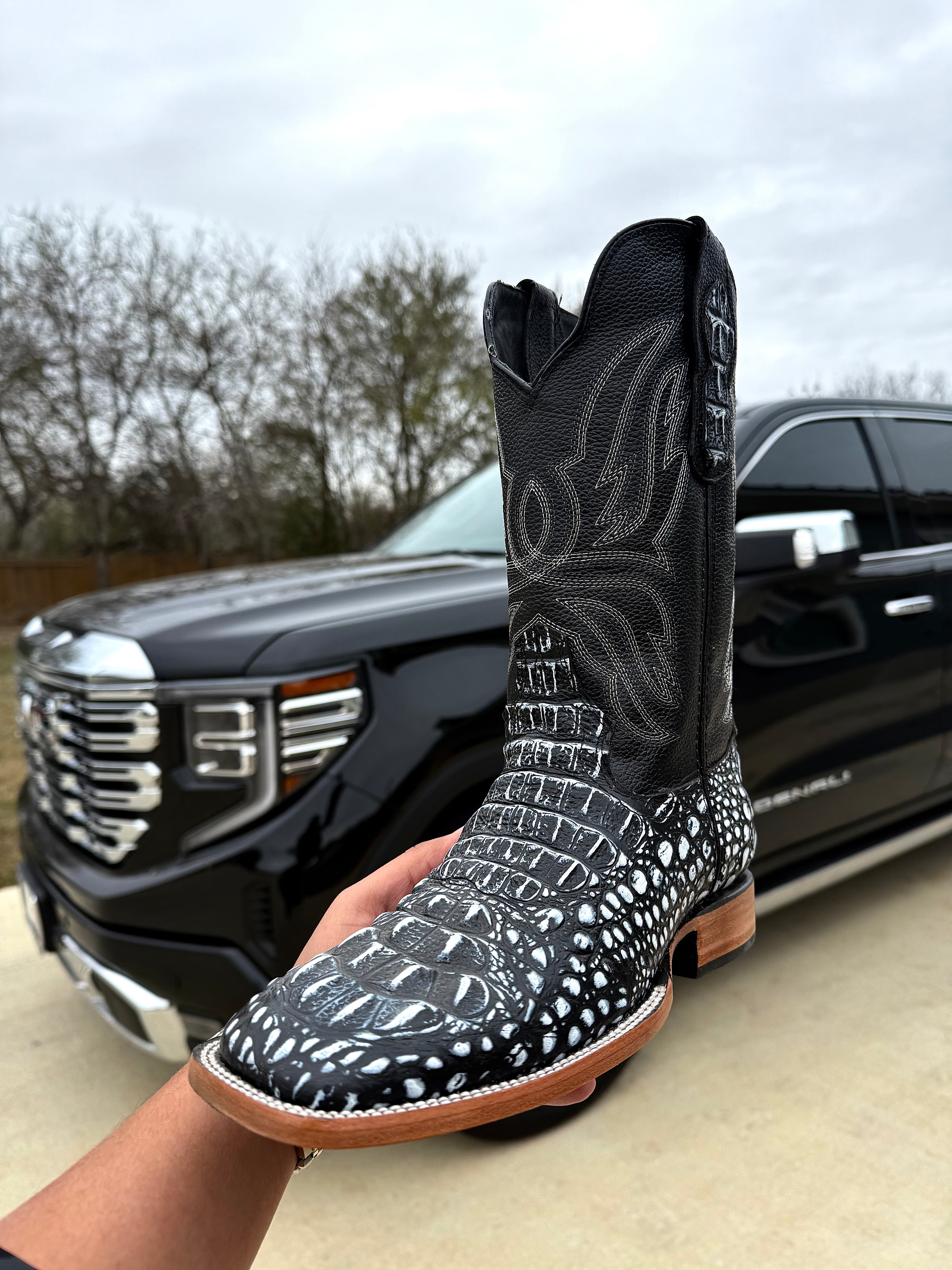 BLOWOUT SALE BOOT #1🚨