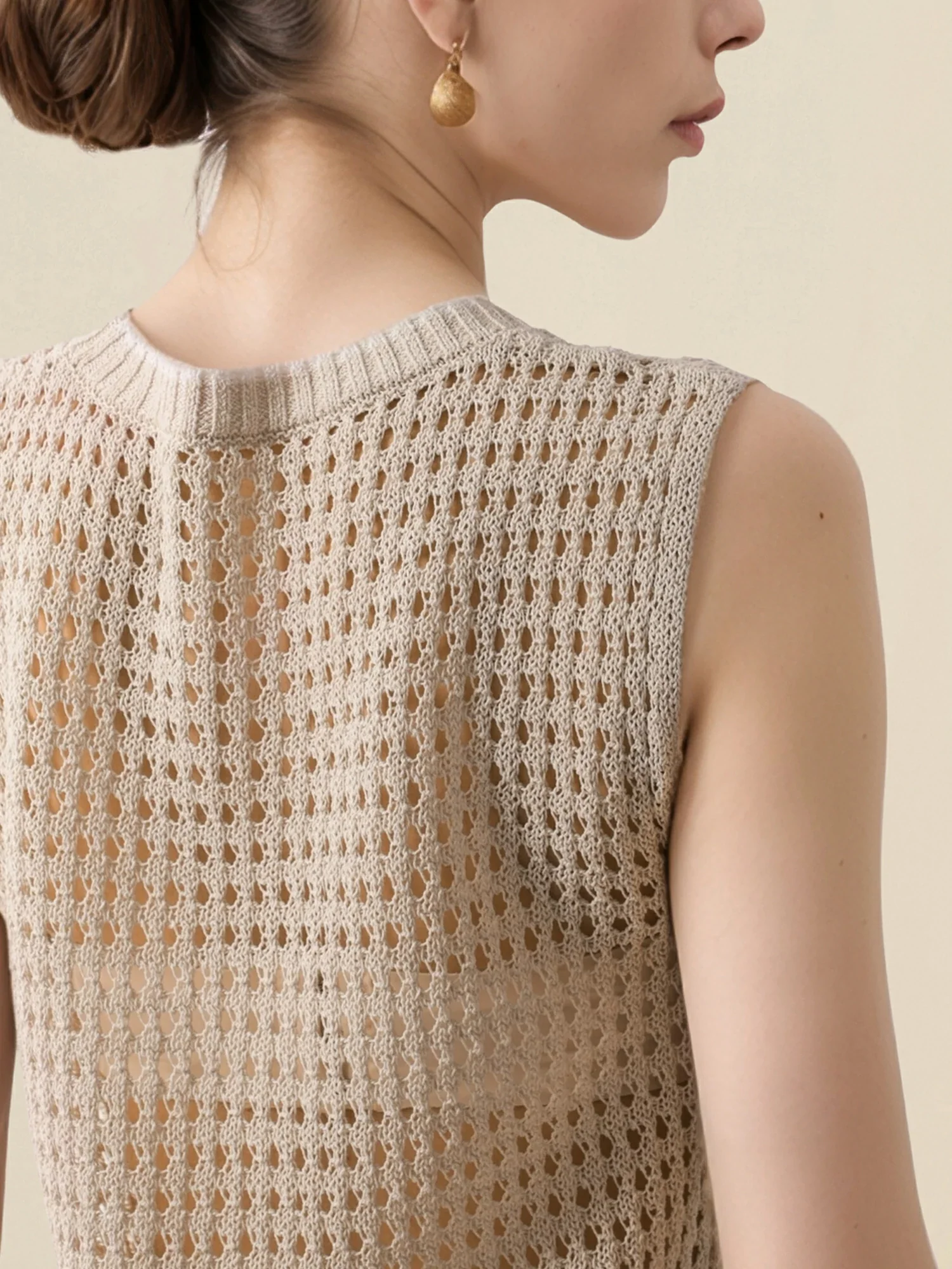 Cotton & Lyocell Round Neck Sleeveless Vest