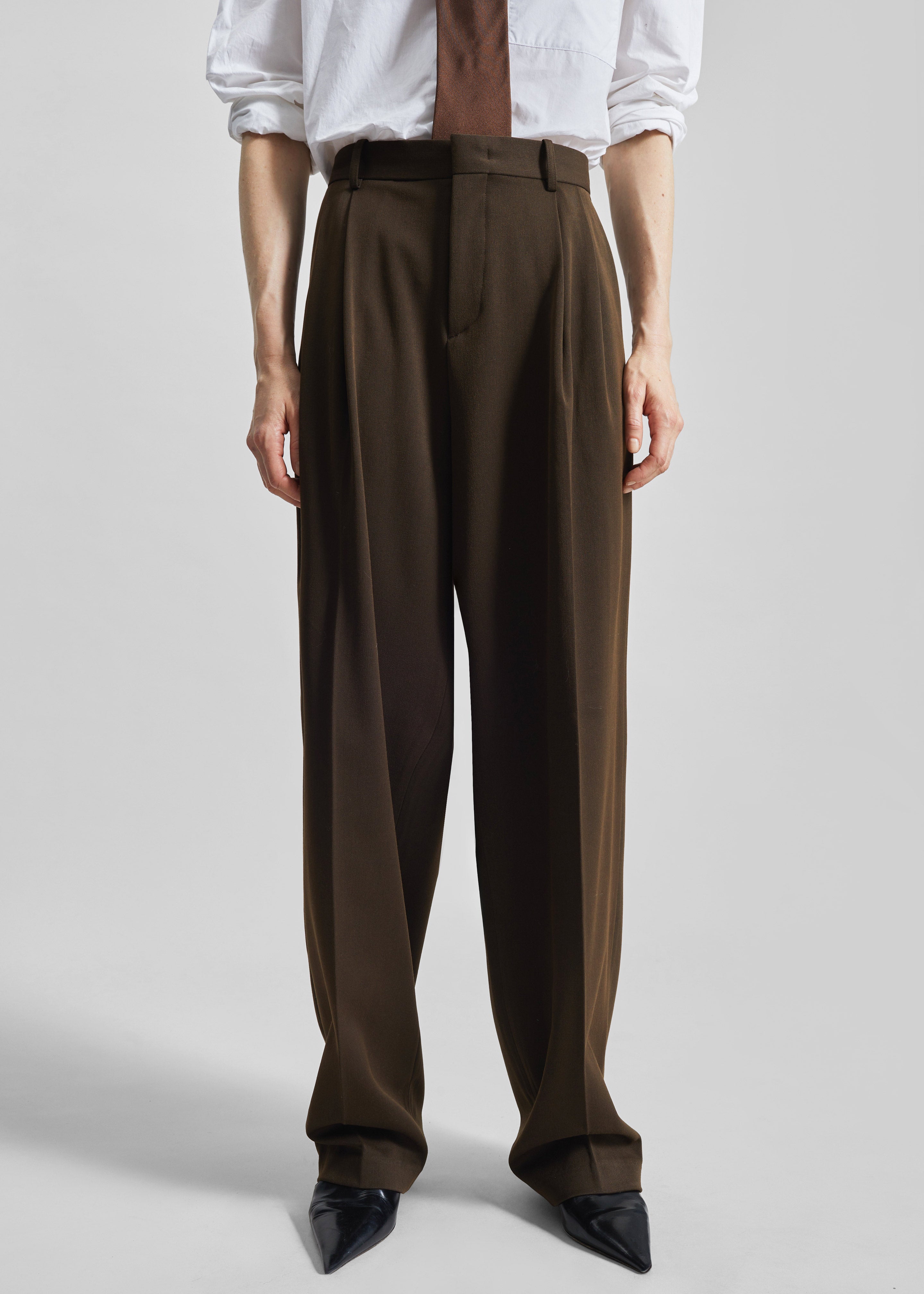 Vester Pleated Trousers - Brown