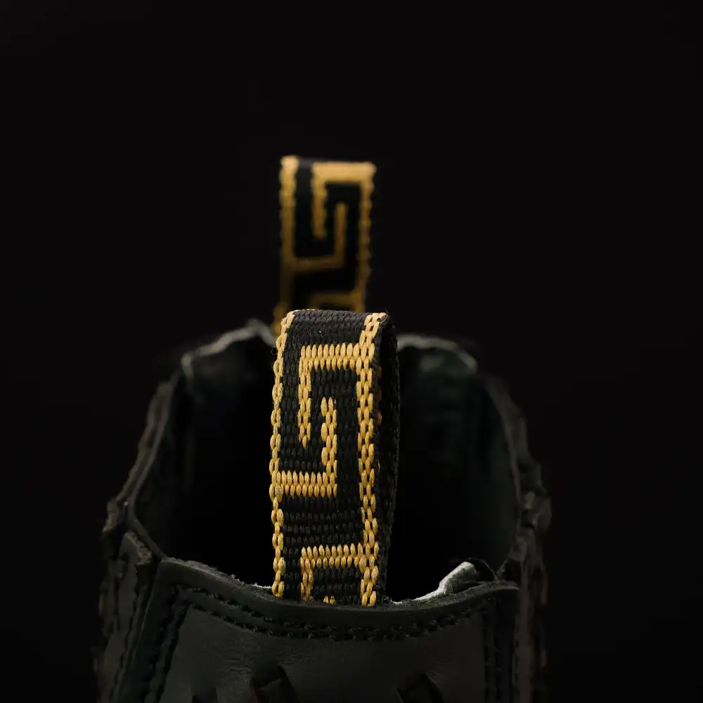 Black Basketweave Leather Botin With Lightweight Soles - Square Toe