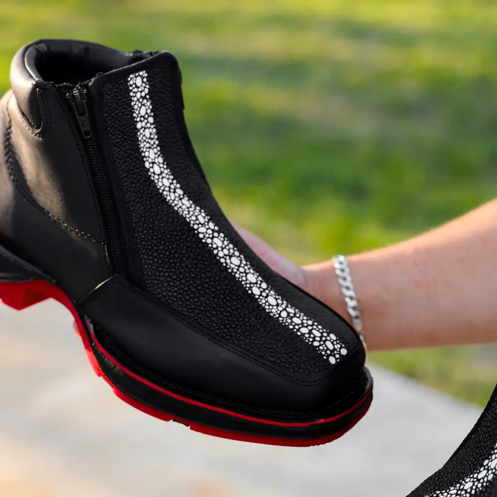 Black Stingray Leather Botin With 3D Lightweight Soles - Square Toe