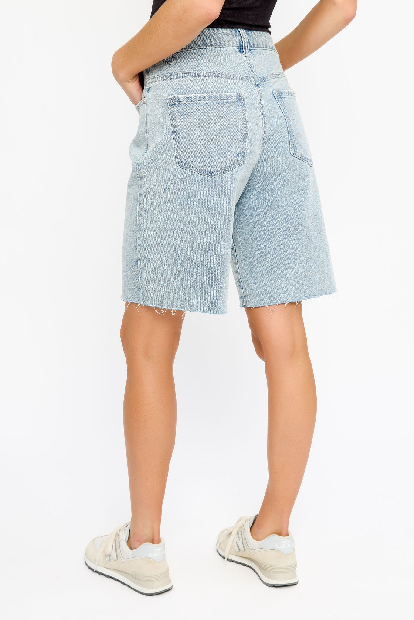 WallFlower Rhonda Wash Relaxed Tomboy Jort