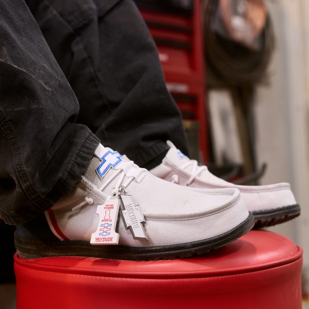 🛻👞Men‘s Wally Funk x Chev Shoes