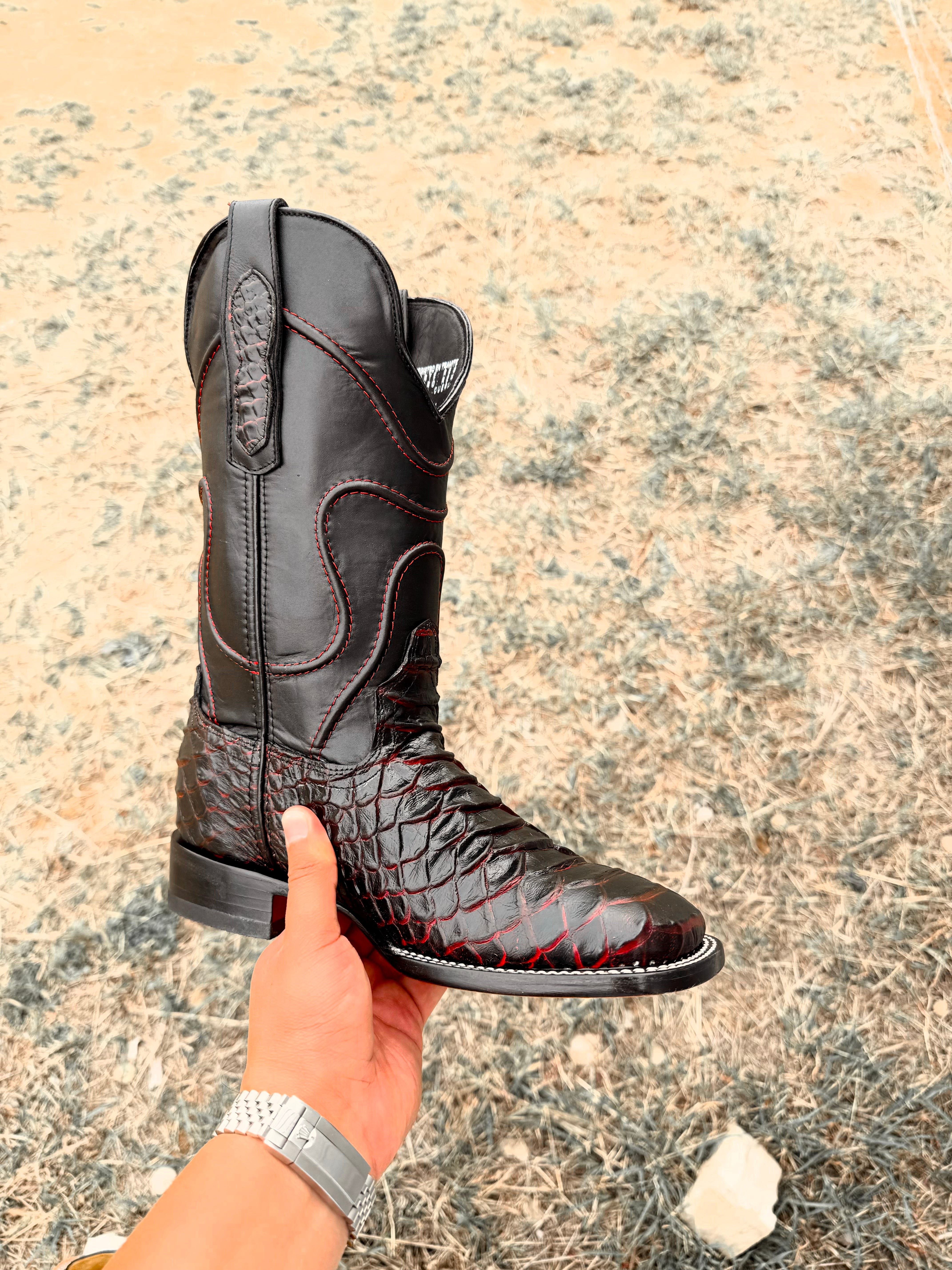 BLOWOUT SALE BOOT #26🚨