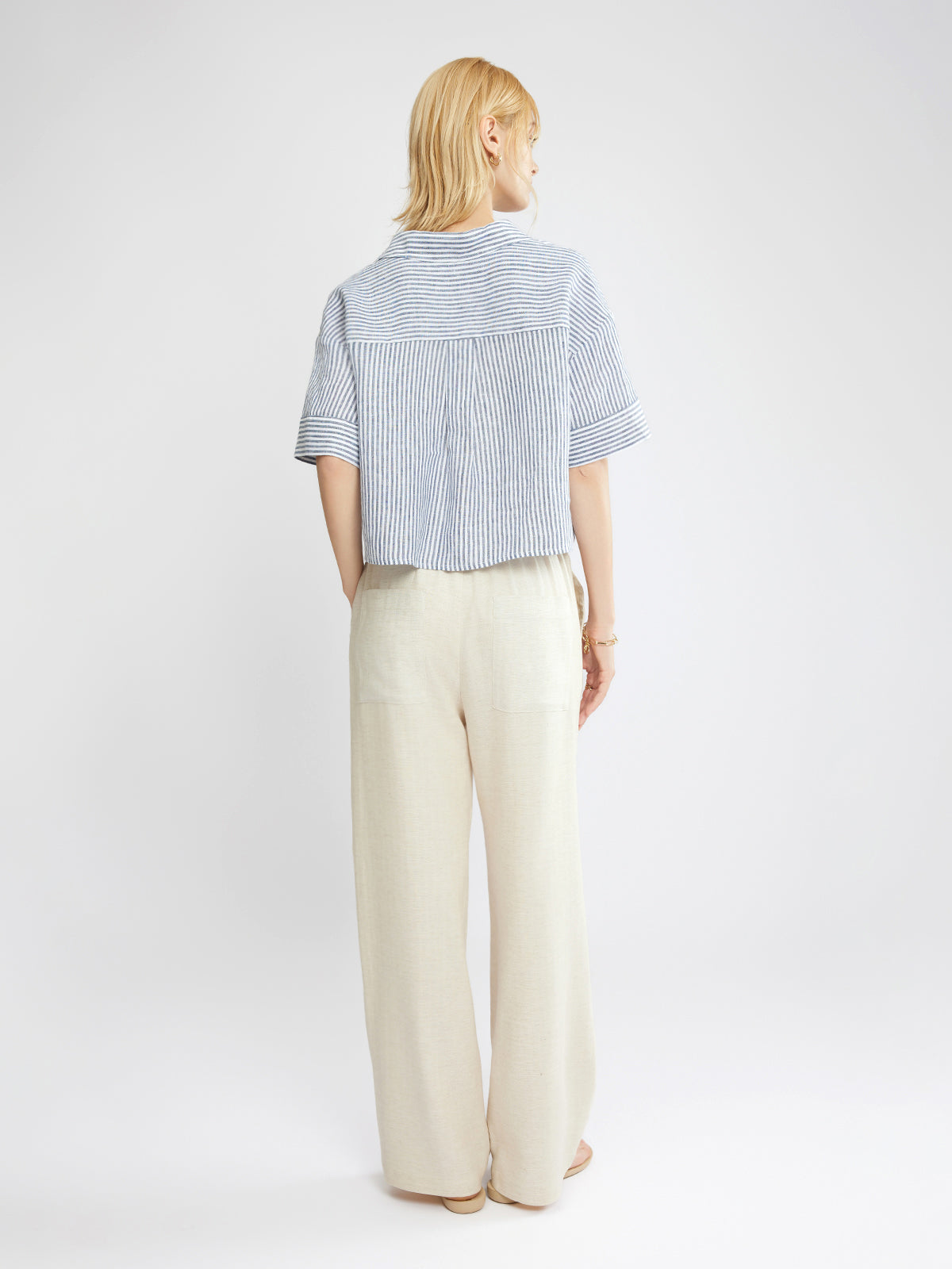 ASOBIO 100% Linen Cropped Shirt