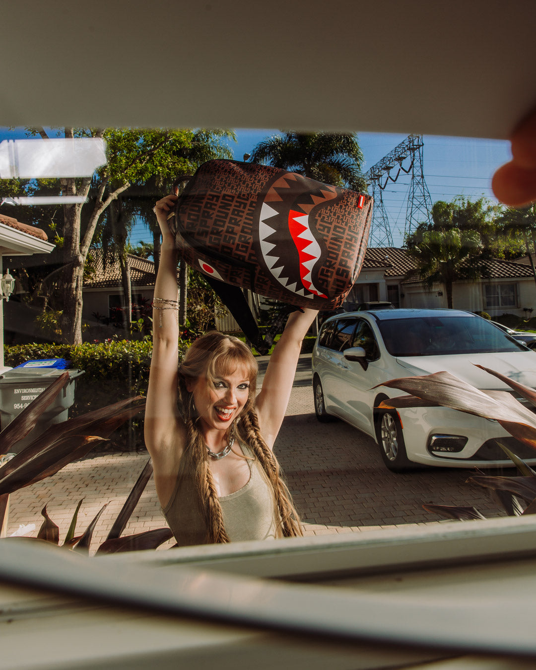 MONEY SHARK SPLIT BACKPACK