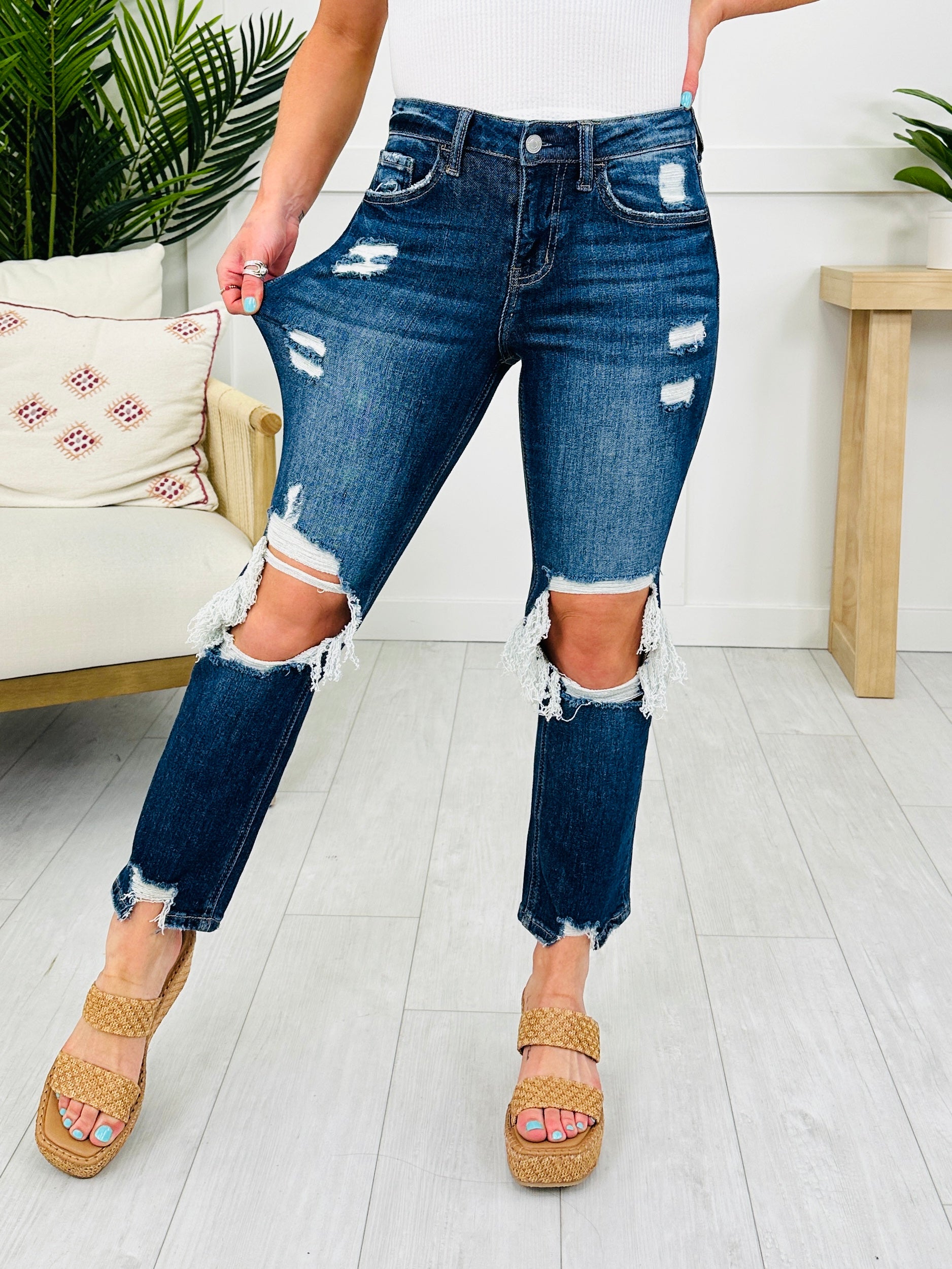 You're My Lover 2.0 Cropped Straight Leg Jeans