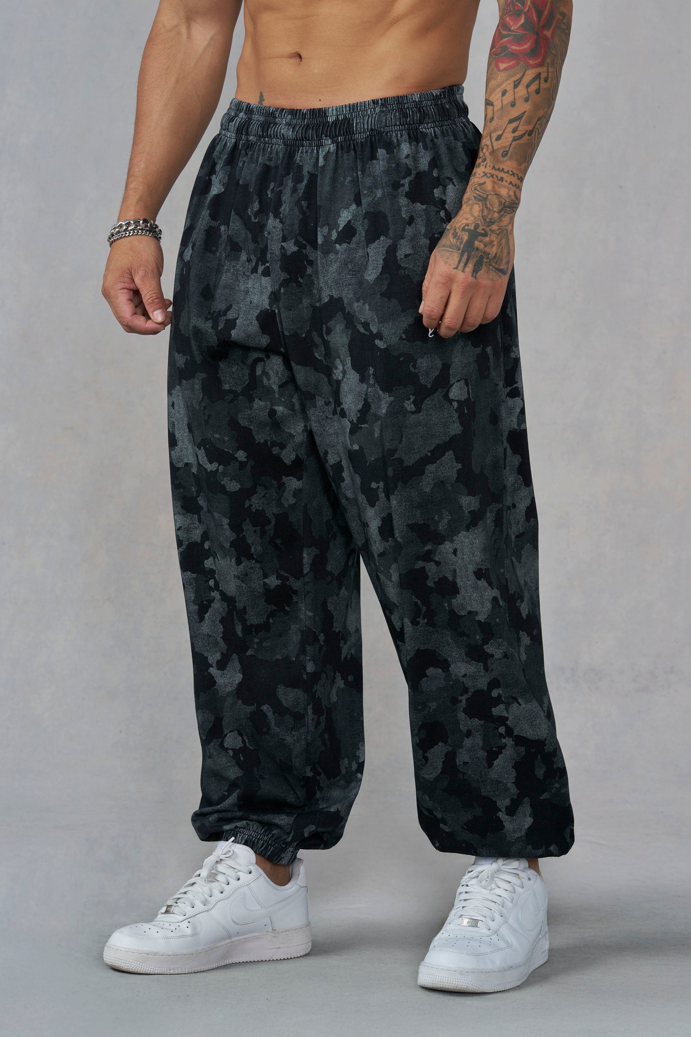 2155 - Camo Pump Cover Joggers
