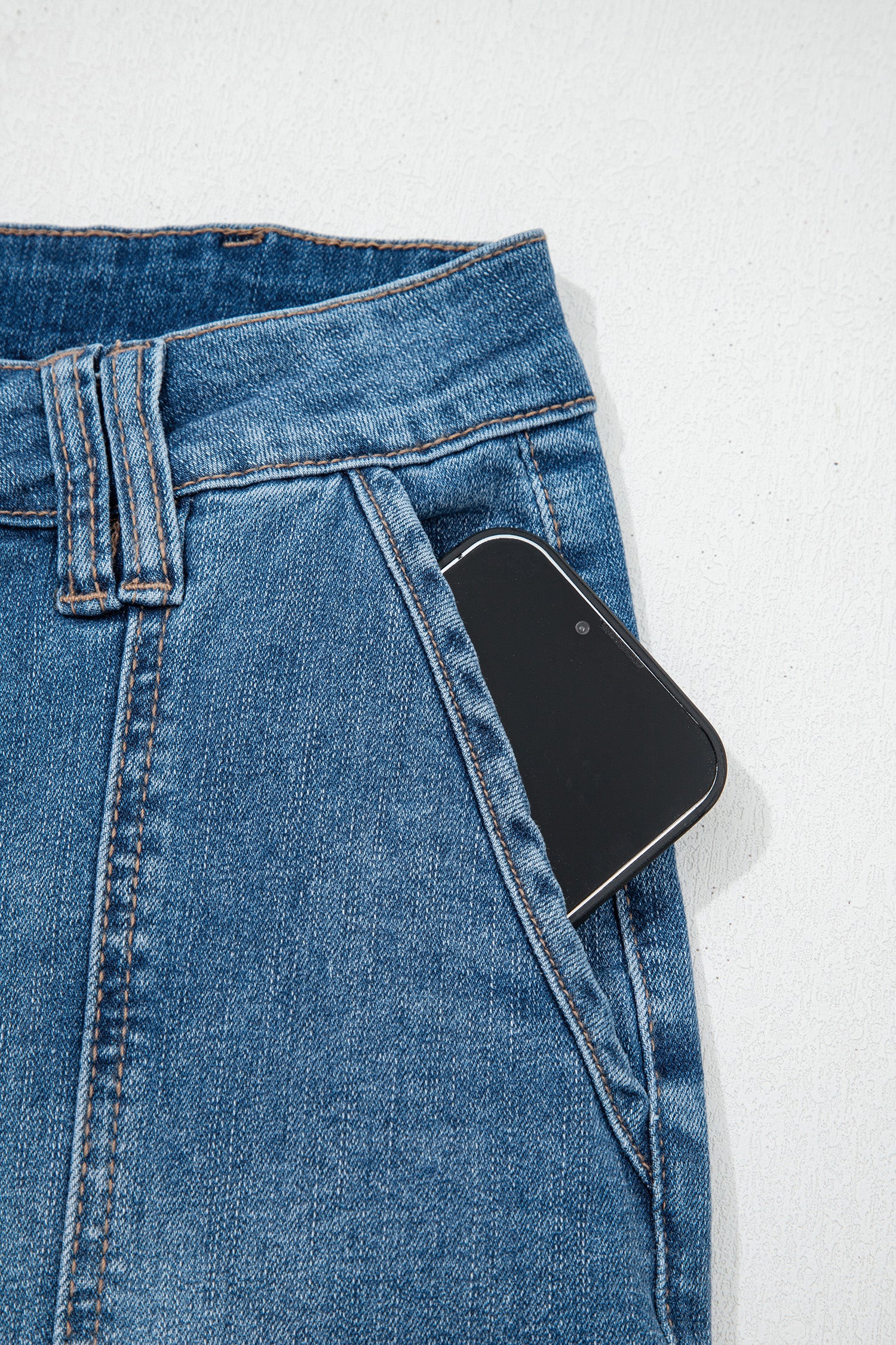 Sail Blue Exposed Stitching Straight Jeans