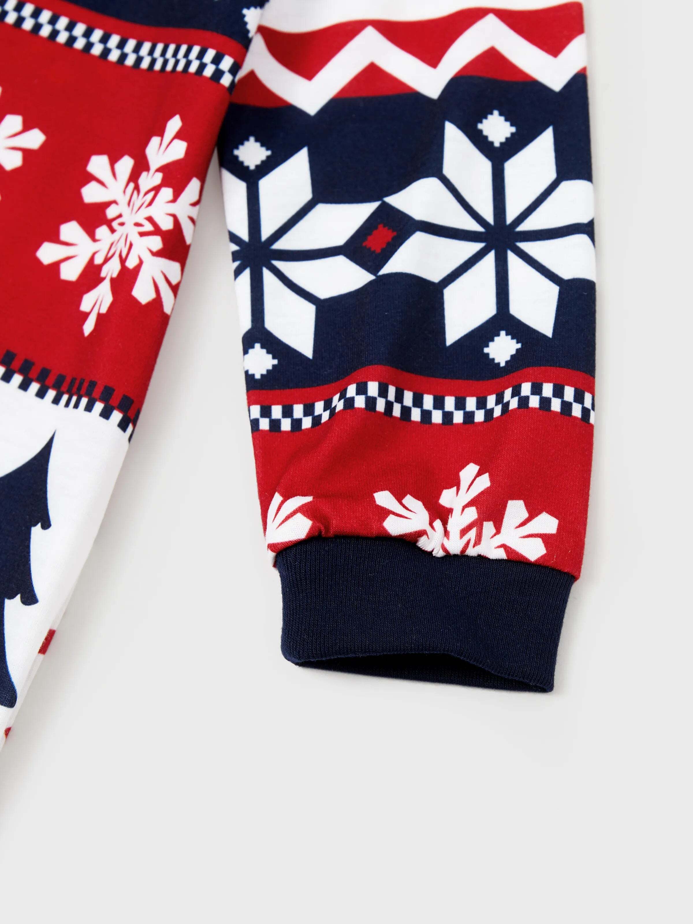 Christmas Matching Family Pajamas Set Glow In The Dark Santa Claus Print PJS with Christmas Socks Deep Blue