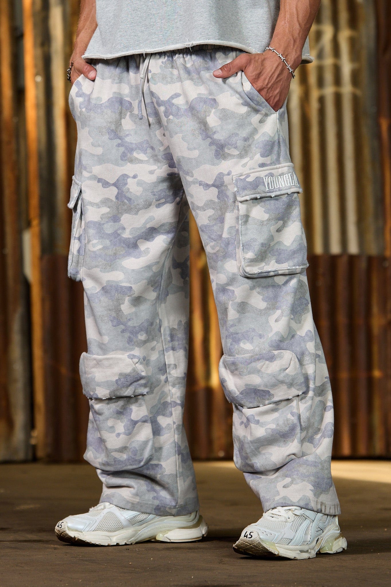 2033 - Heritage Camo Cargo Sweats