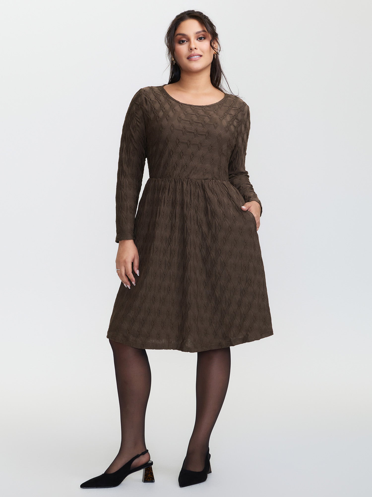 Textured Stretchy Pockets Midi Knit Dress