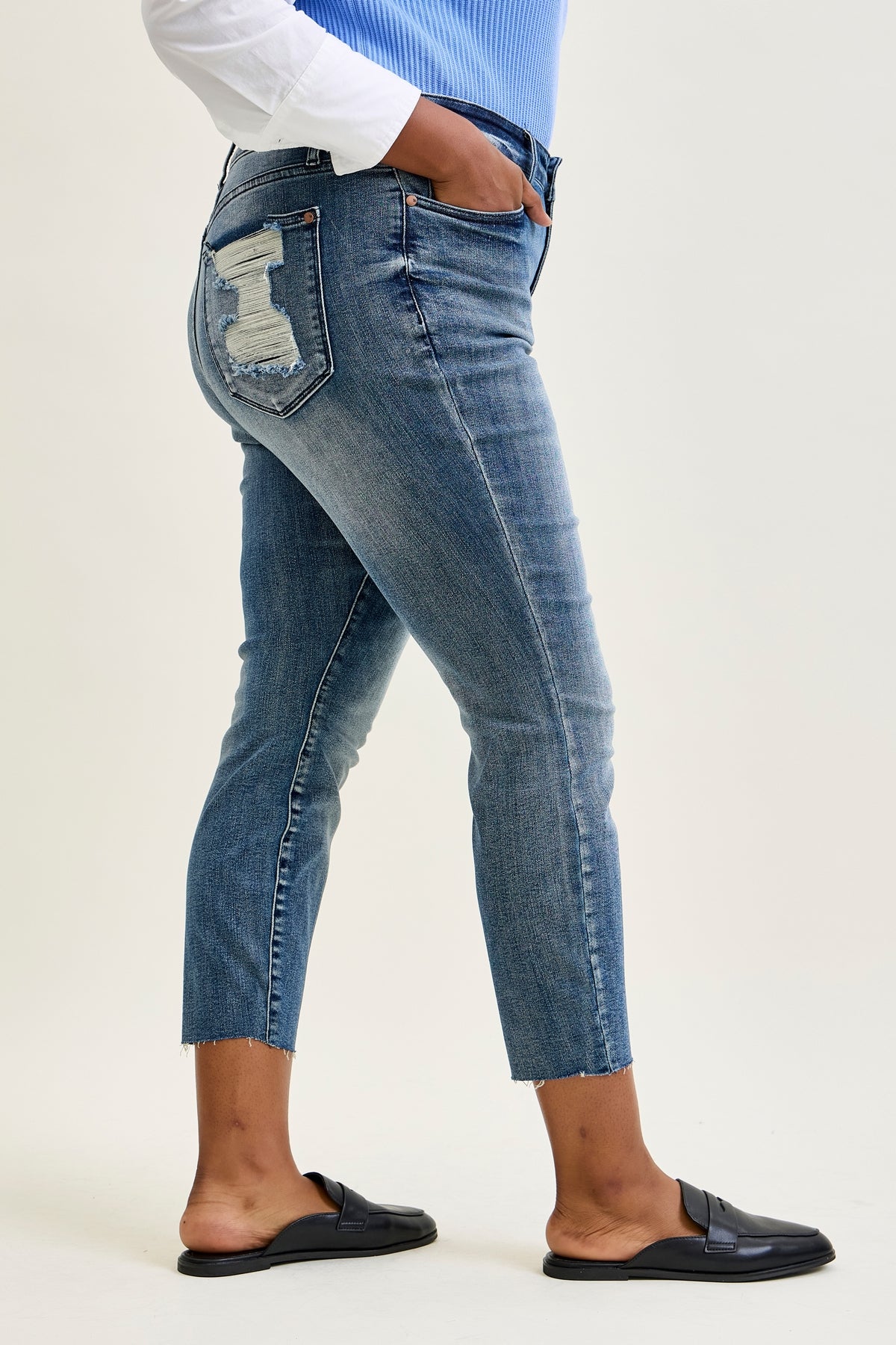 Angie Raw Hem Relaxed Fit - PLUS