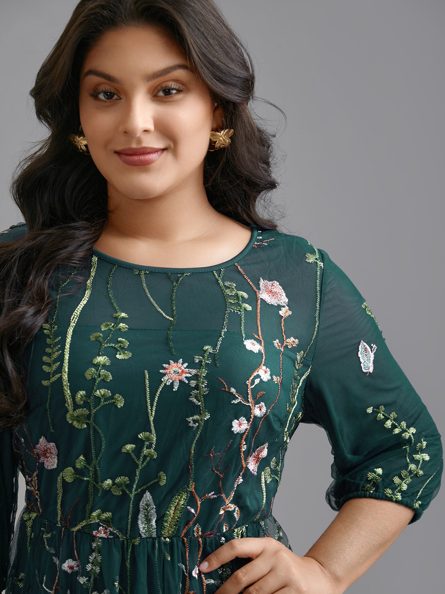 Floral Embroidered Elastic Waist Lined Midi Dress