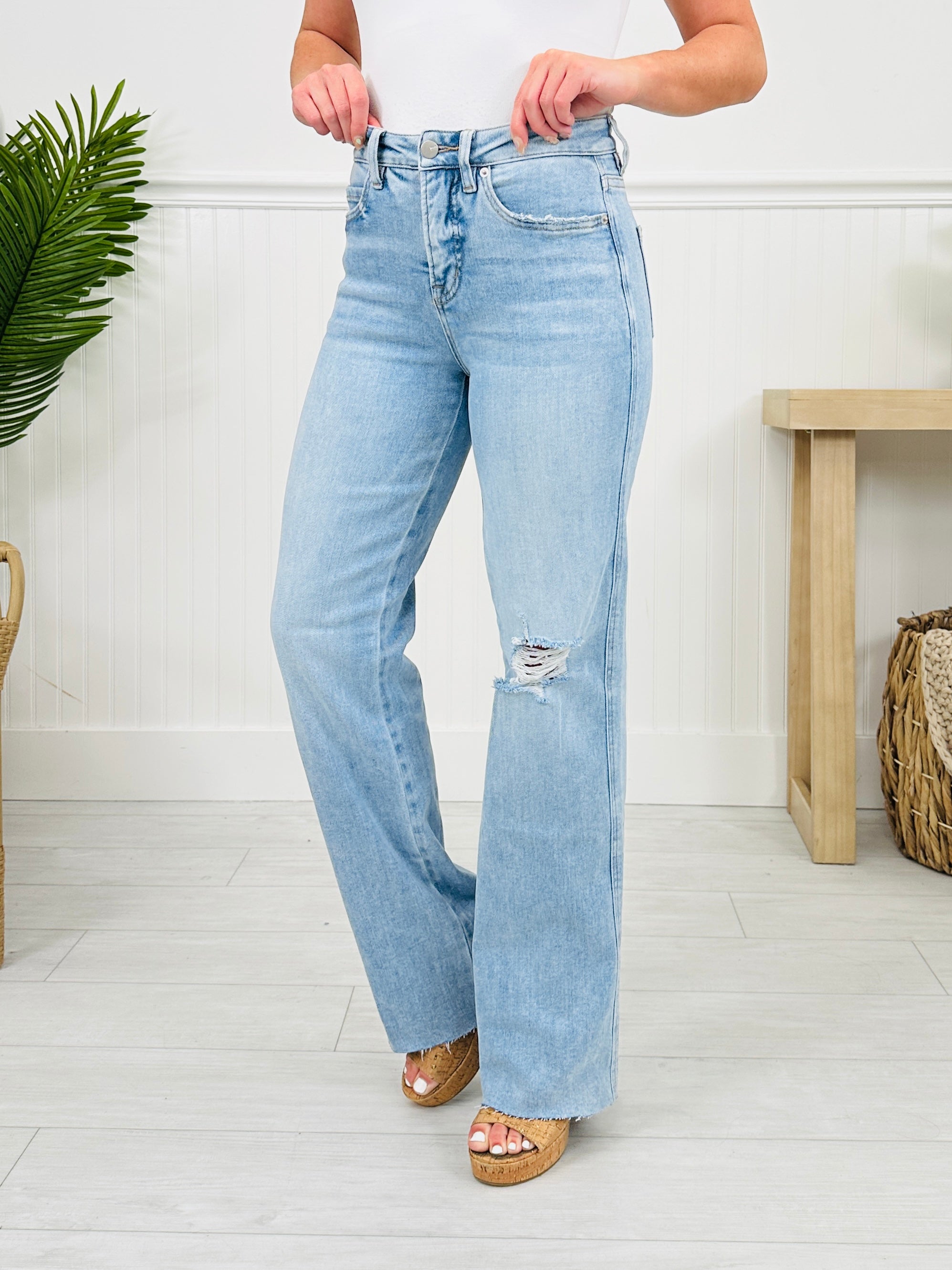 MOCO Exclusive Just Like That Wide Leg Jeans