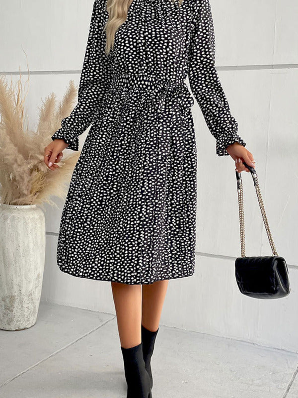 Pleated Skirt Long -Sleeved Black Dress Female