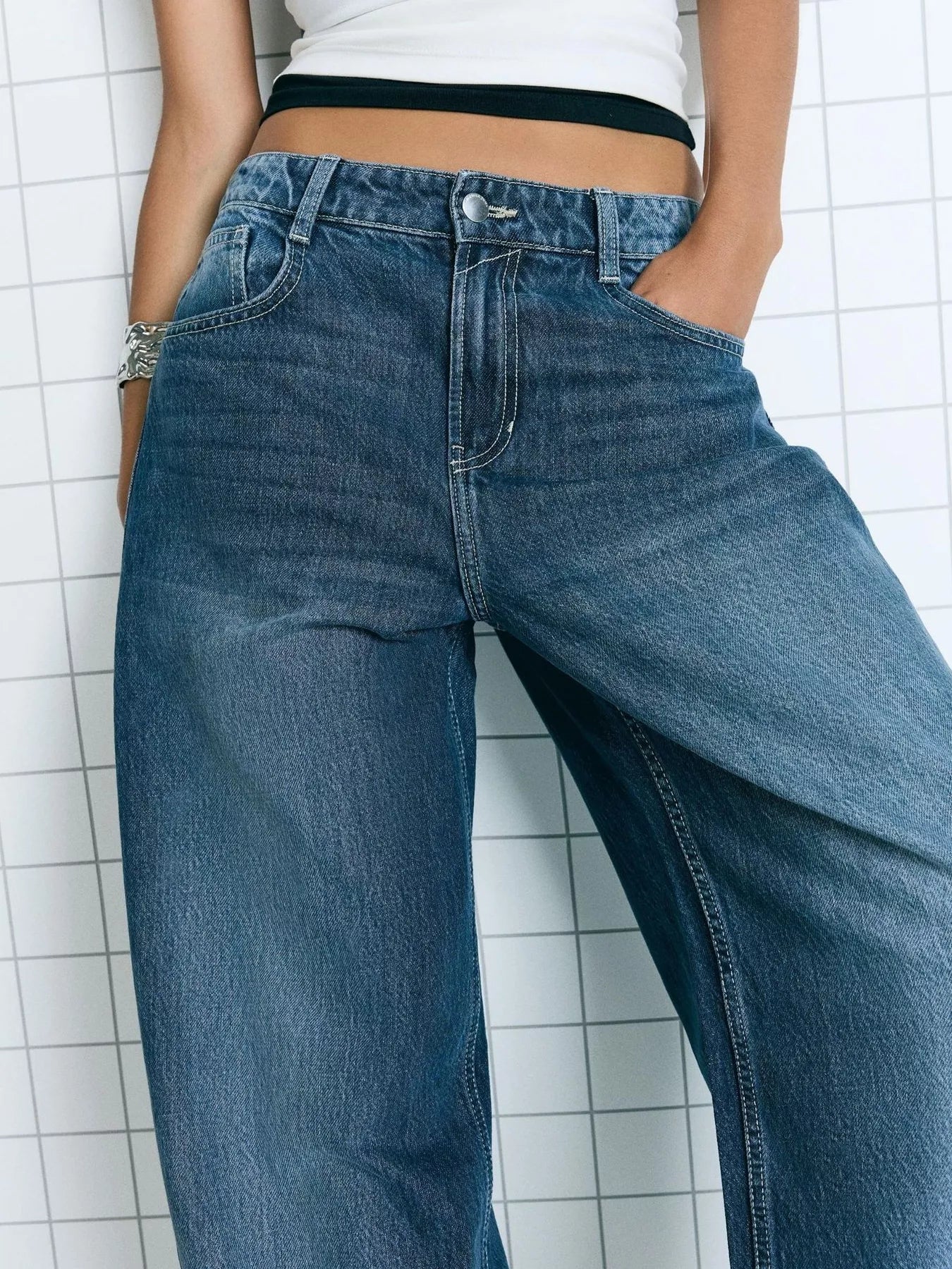 Wide Leg Washed Jeans
