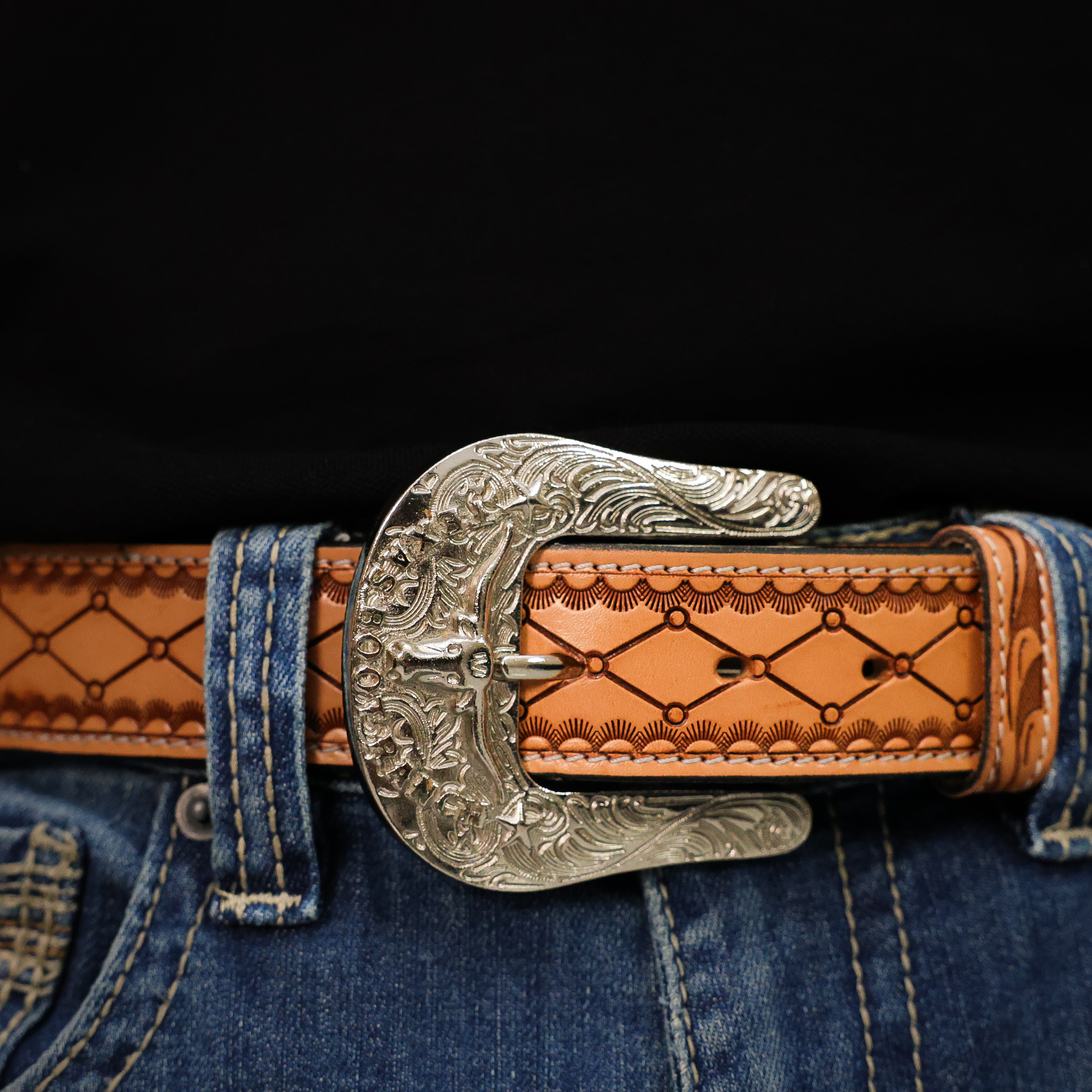 Hand-Tooled Artesanal Leather Belt
