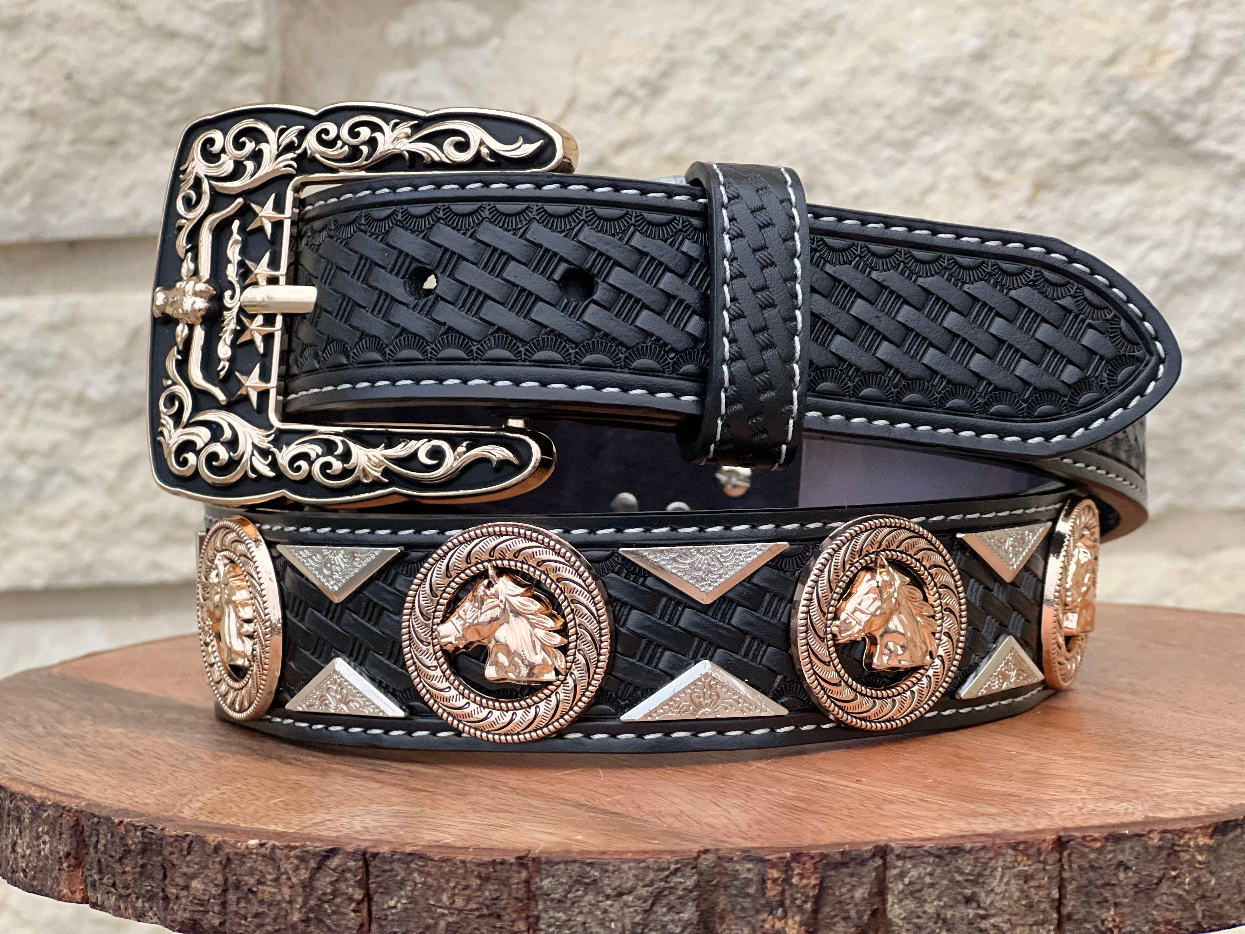 Men’s Black Leather Belt With Horse Concho