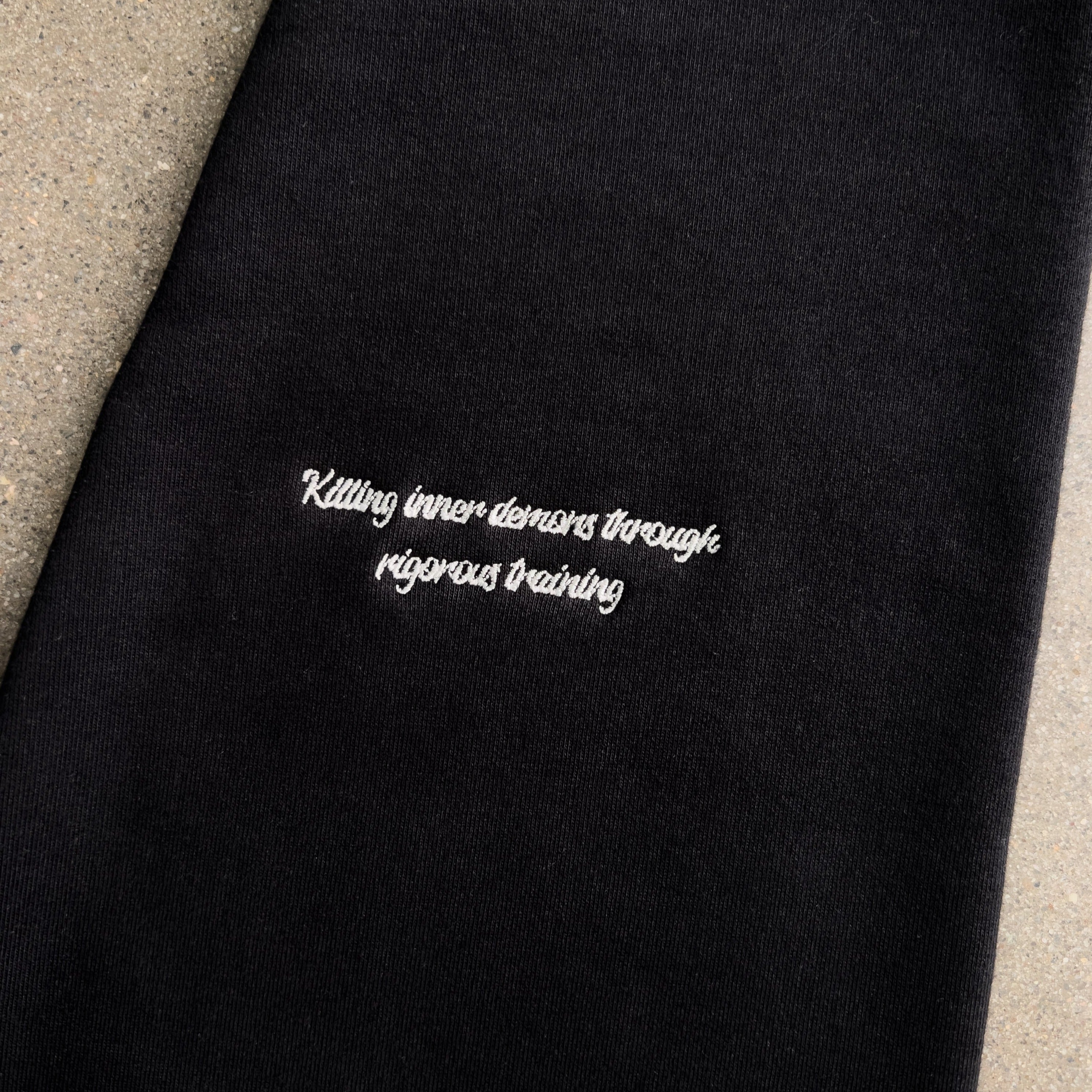 OVERSIZED LUX OUTSEAM CREW NECK - BLACK / WHITE