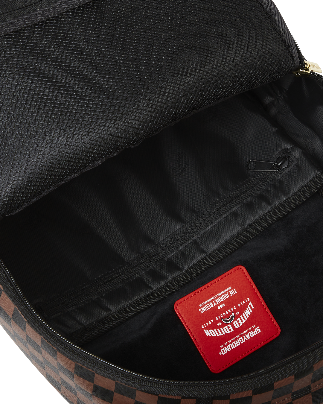 DBD CREATE TO SURVIVE DLXSV BACKPACK