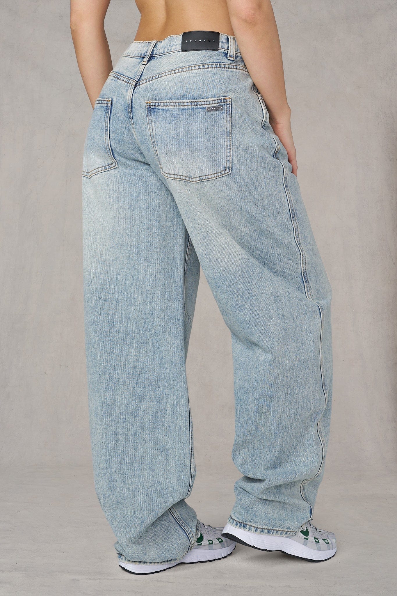 W2199 - 99 Barrel Jeans