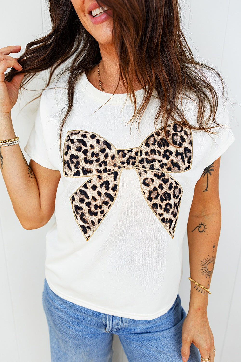 Leopard Bow Graphic Relaxed Fit T-Shirt