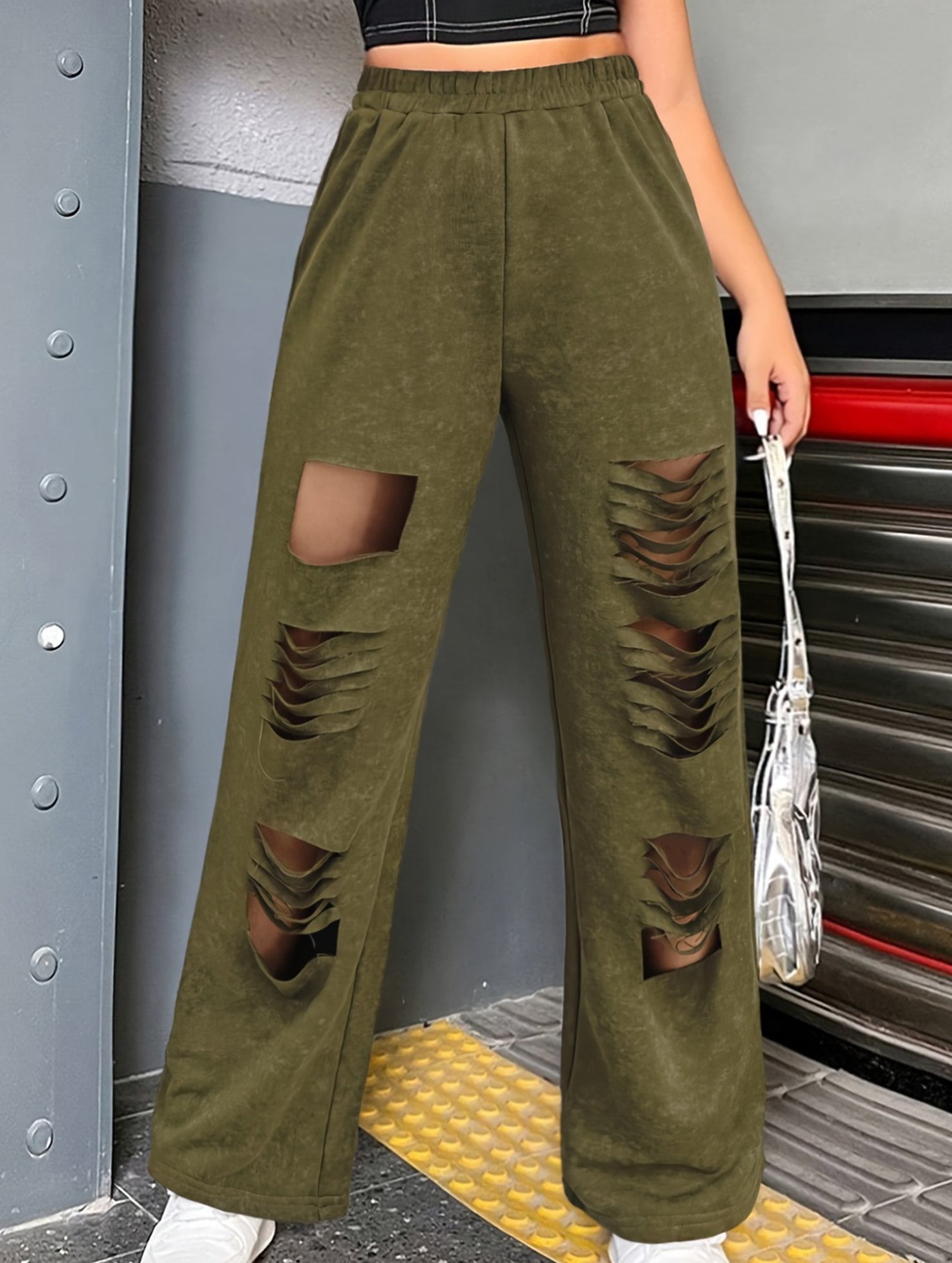 Casual personalized ripped jeans