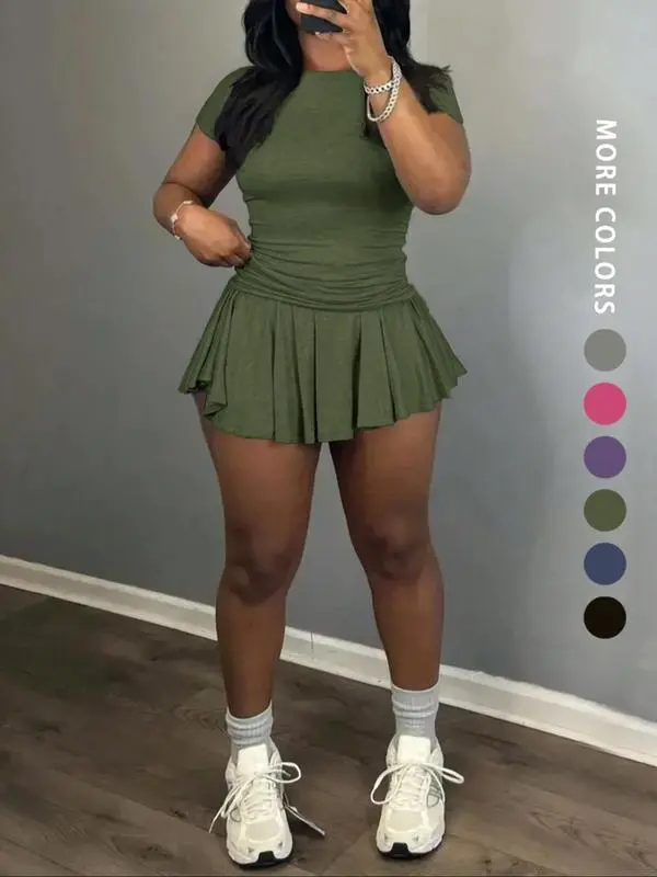 Women's Solid Color Tee & Pleated Skirt Two-Piece Set