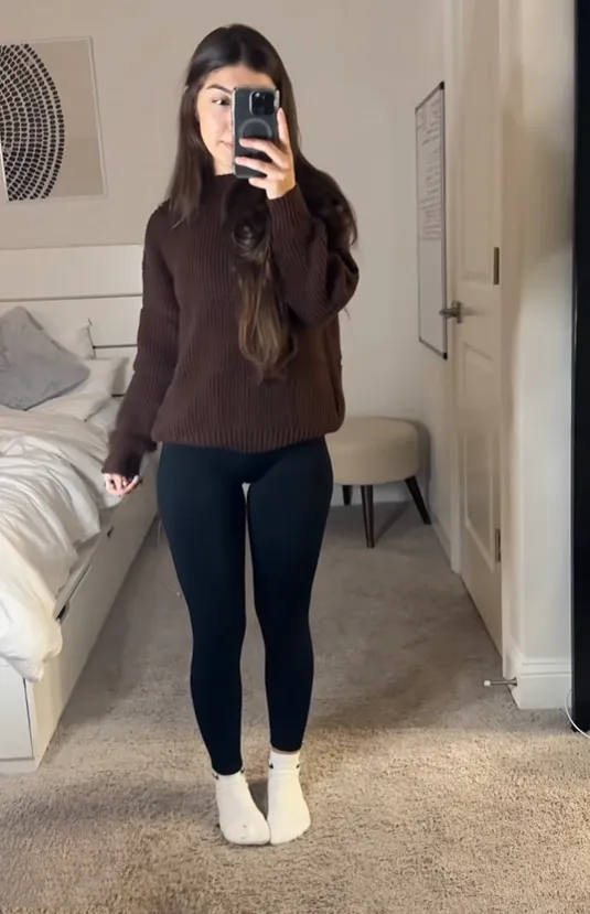 Women's Simple Minimalist Plain Textured Round Neck Sweater