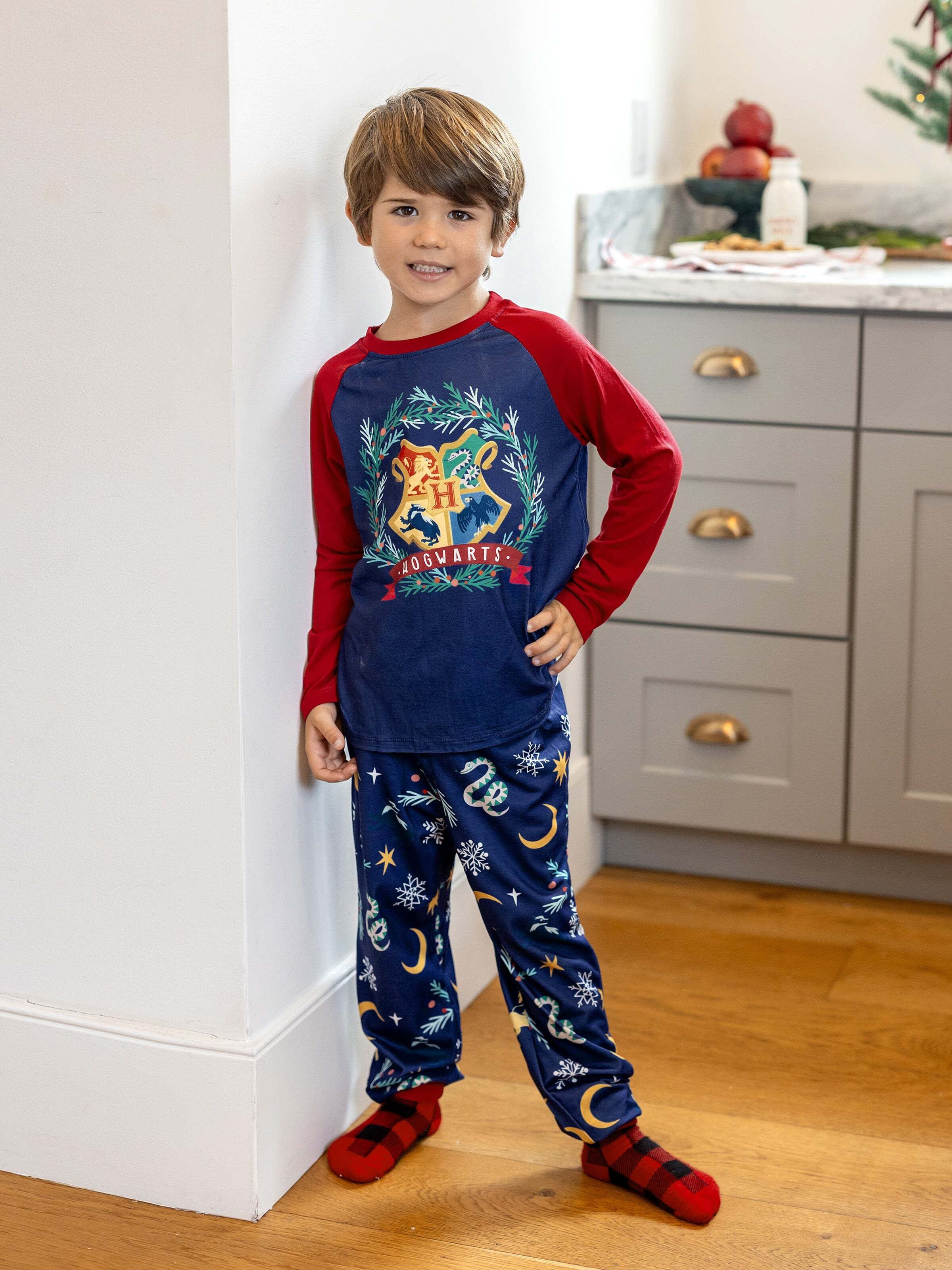 Christmas Family Matching Hogwarts Print Pajamas Sets with Christmas Socks