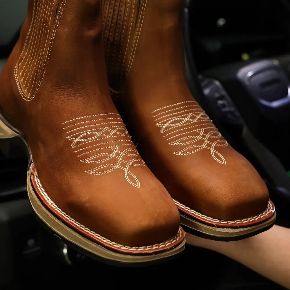 Tan Leather Botin With Lightweight Soles - Square Toe