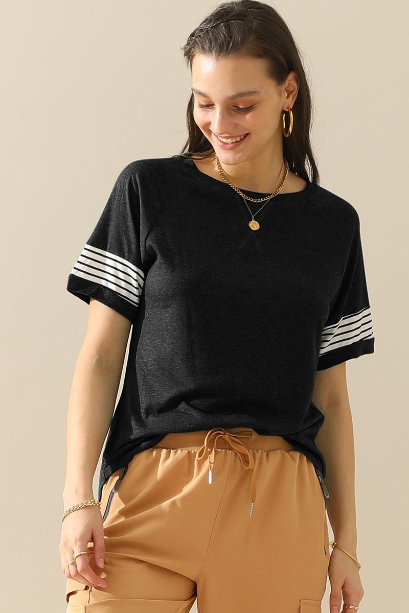 Loose Fit Crewneck Line Point Short Sleeve Tee
