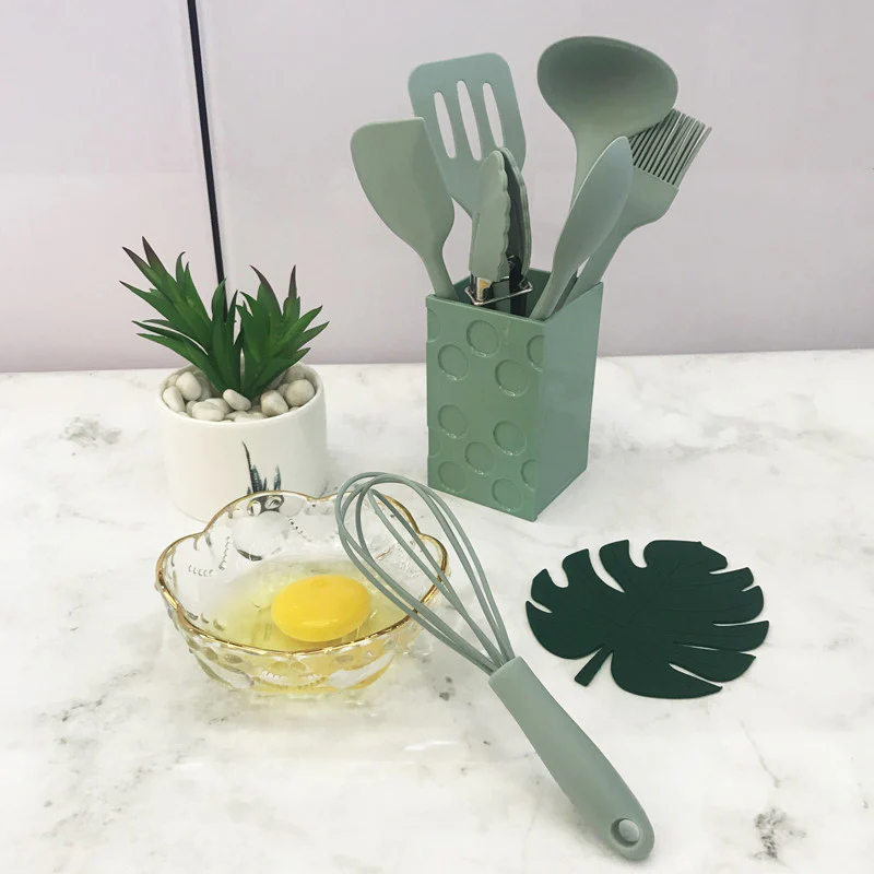 Silicone Utensil with Matching Utensil Cup