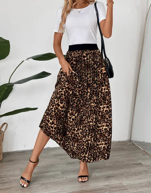 New Leopard Pleated Skirt