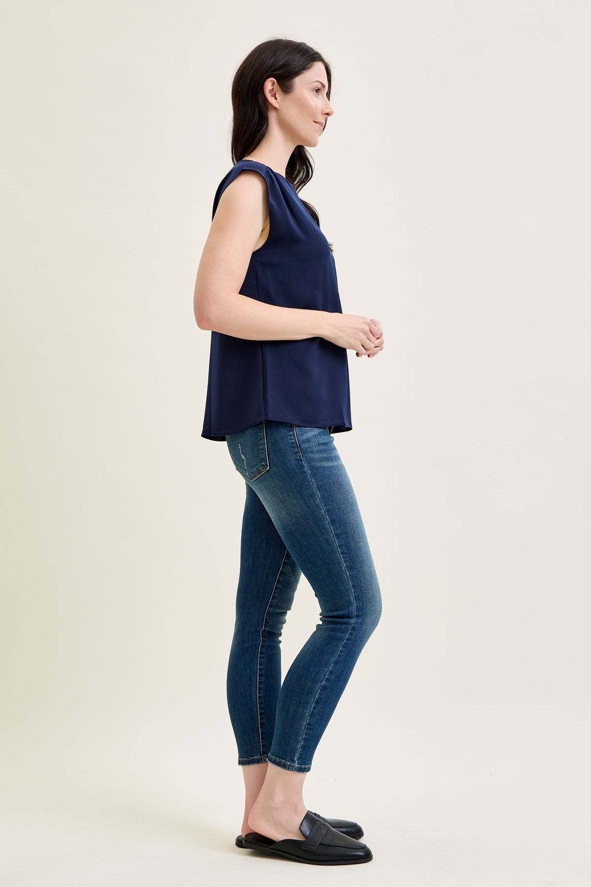 Angie Mid Rise Comfy Chic 27