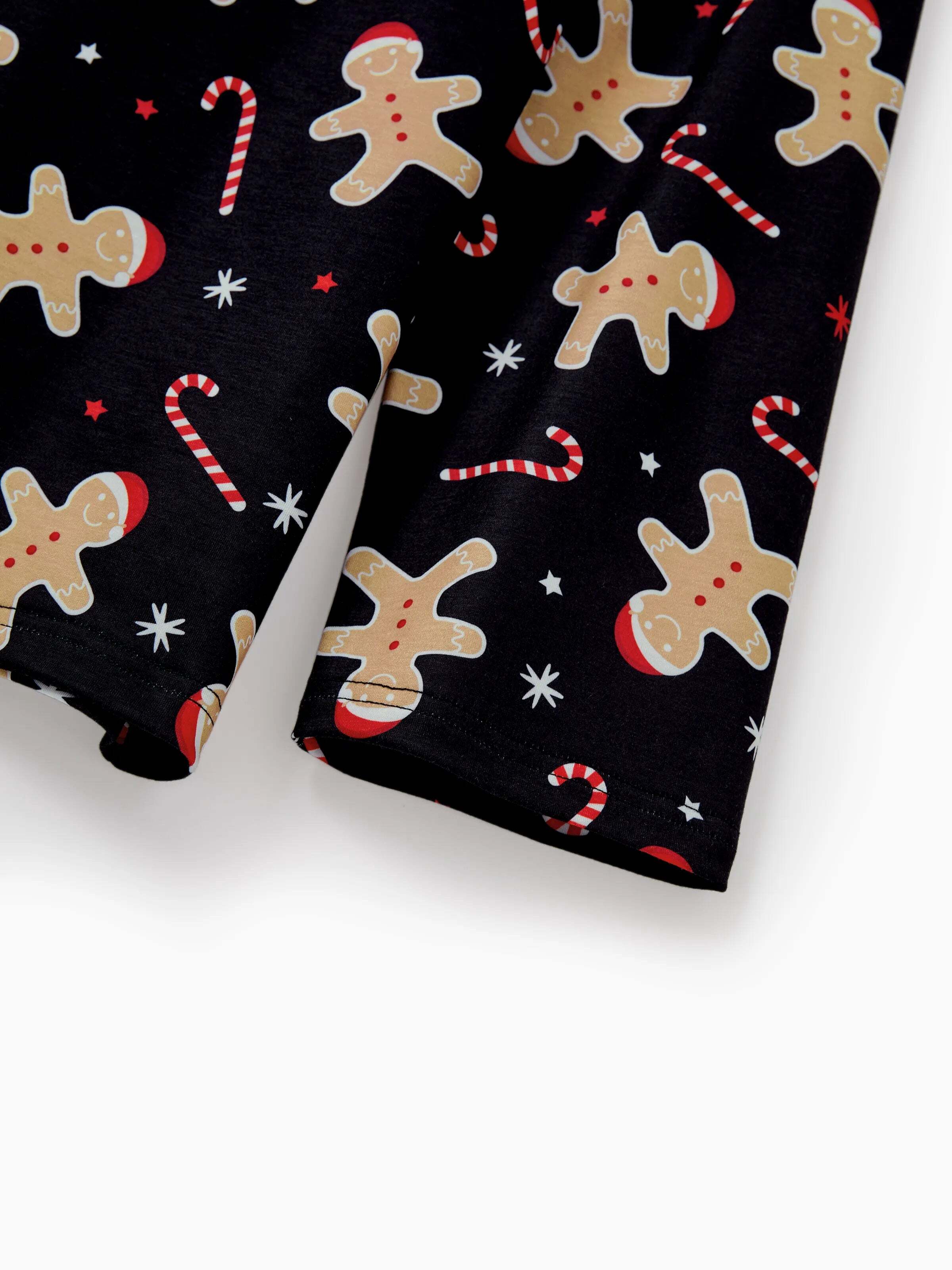 Christmas Matching Family Pajamas Set Gingerbread Print Black PJS with Christmas Socks Black