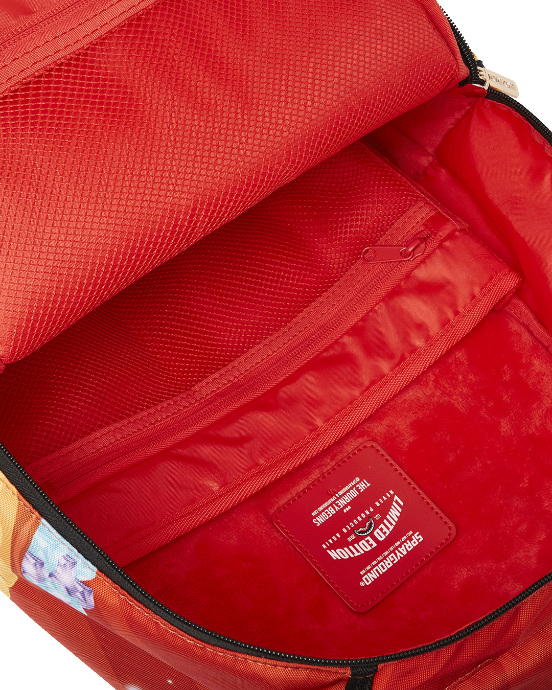 LOONEY TUNES BUGS BILLIONAIRE DLXR BACKPACK