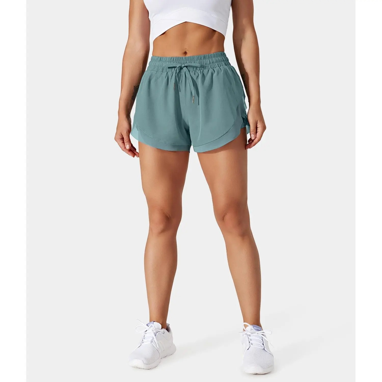 🏃Women’s 2-in-1 Mesh Active Shorts – Flowy Overlay & Adjustable Drawstring