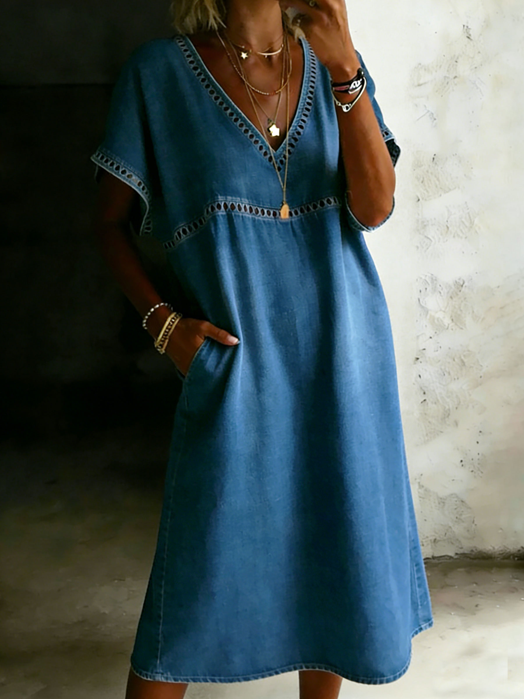 Women's Solid Color Casual V-neck Denim Pocket Dress