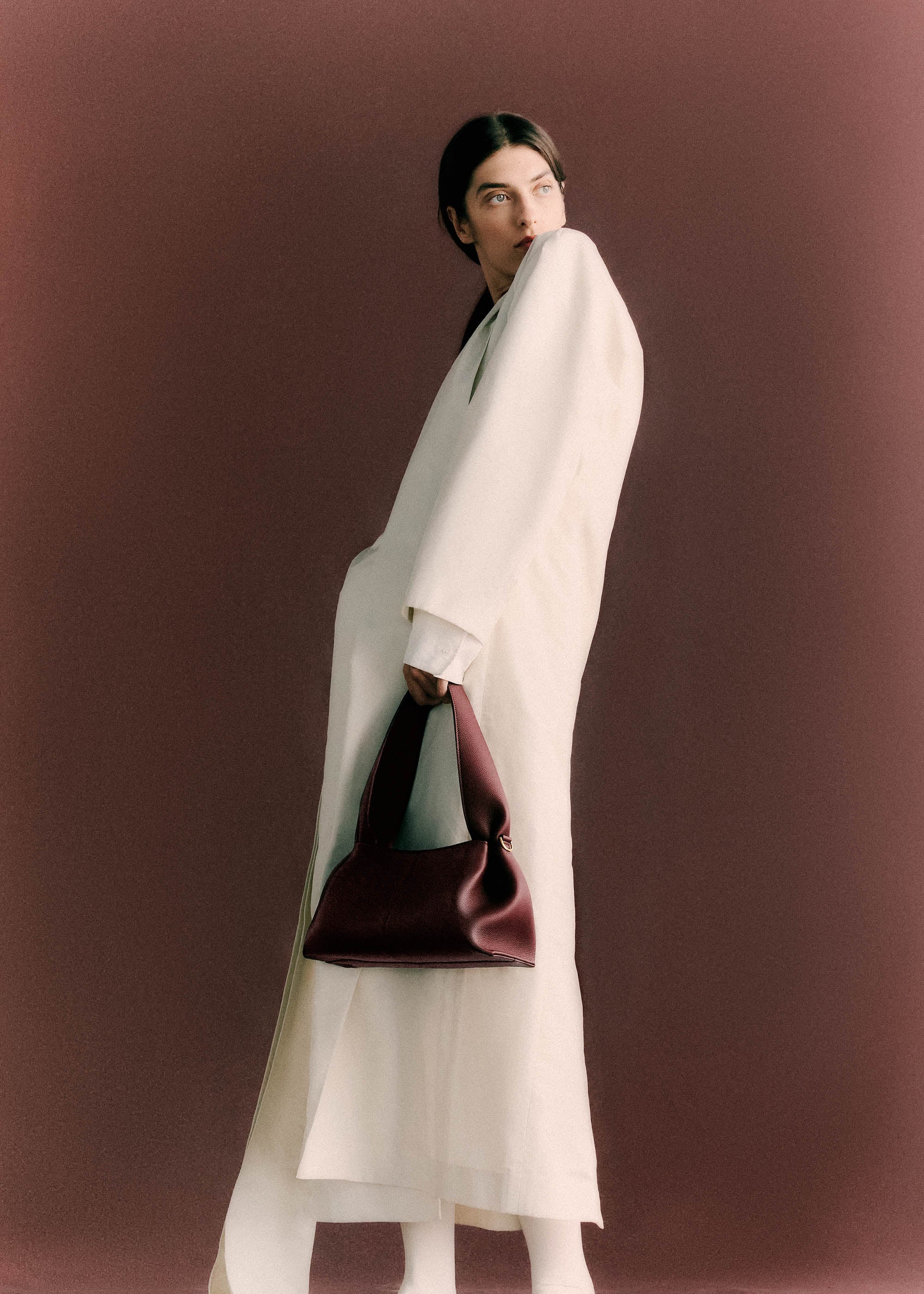 Numéro Neuf East West - Textured Black Cherry Clearance sale