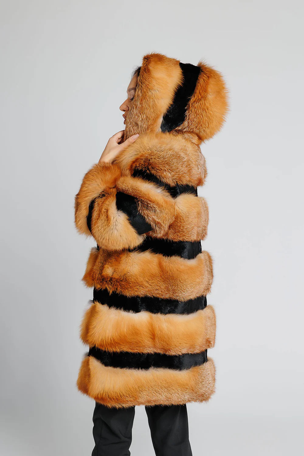 Haină din Blană Naturală de Vulpe Canadiană, cu Glugă, Femei, Brown Frost 354