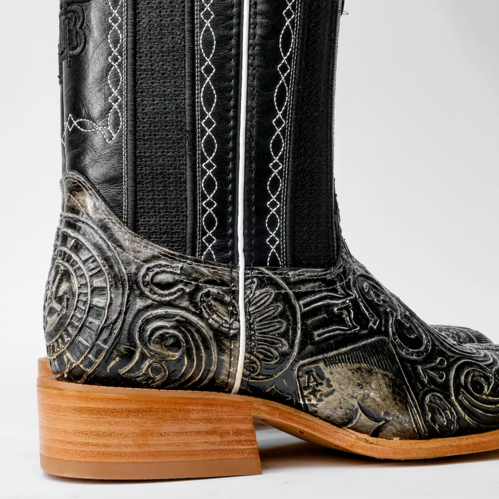 Ace Of Spades White/Black - Square Toe