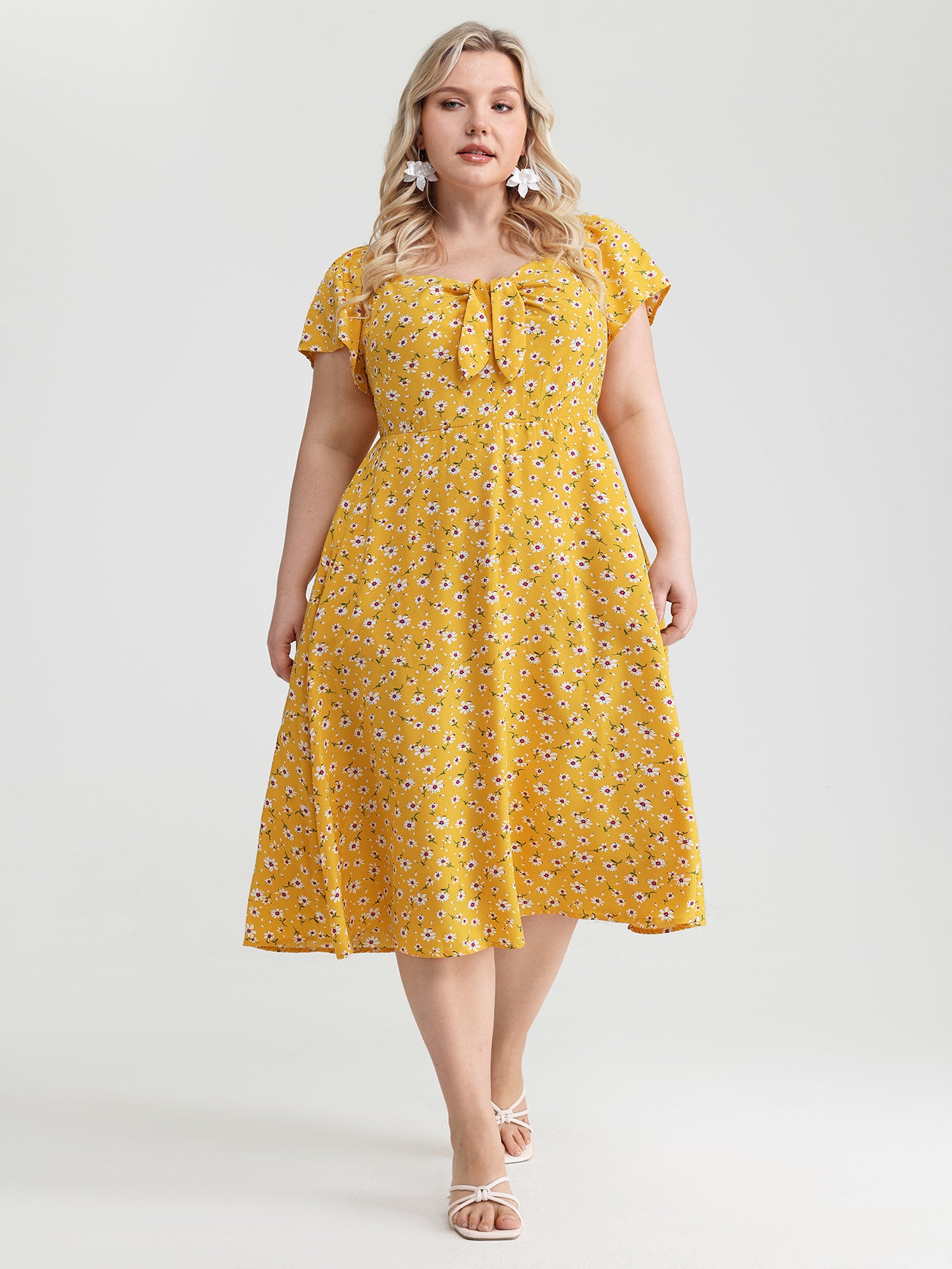 Knotted Front Daisy Floral Print Midi Dress