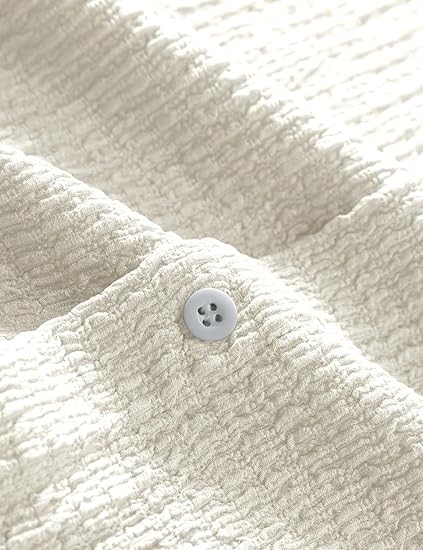 Men’s Lightweight Knitted Button-Front Short Sleeve Shirt